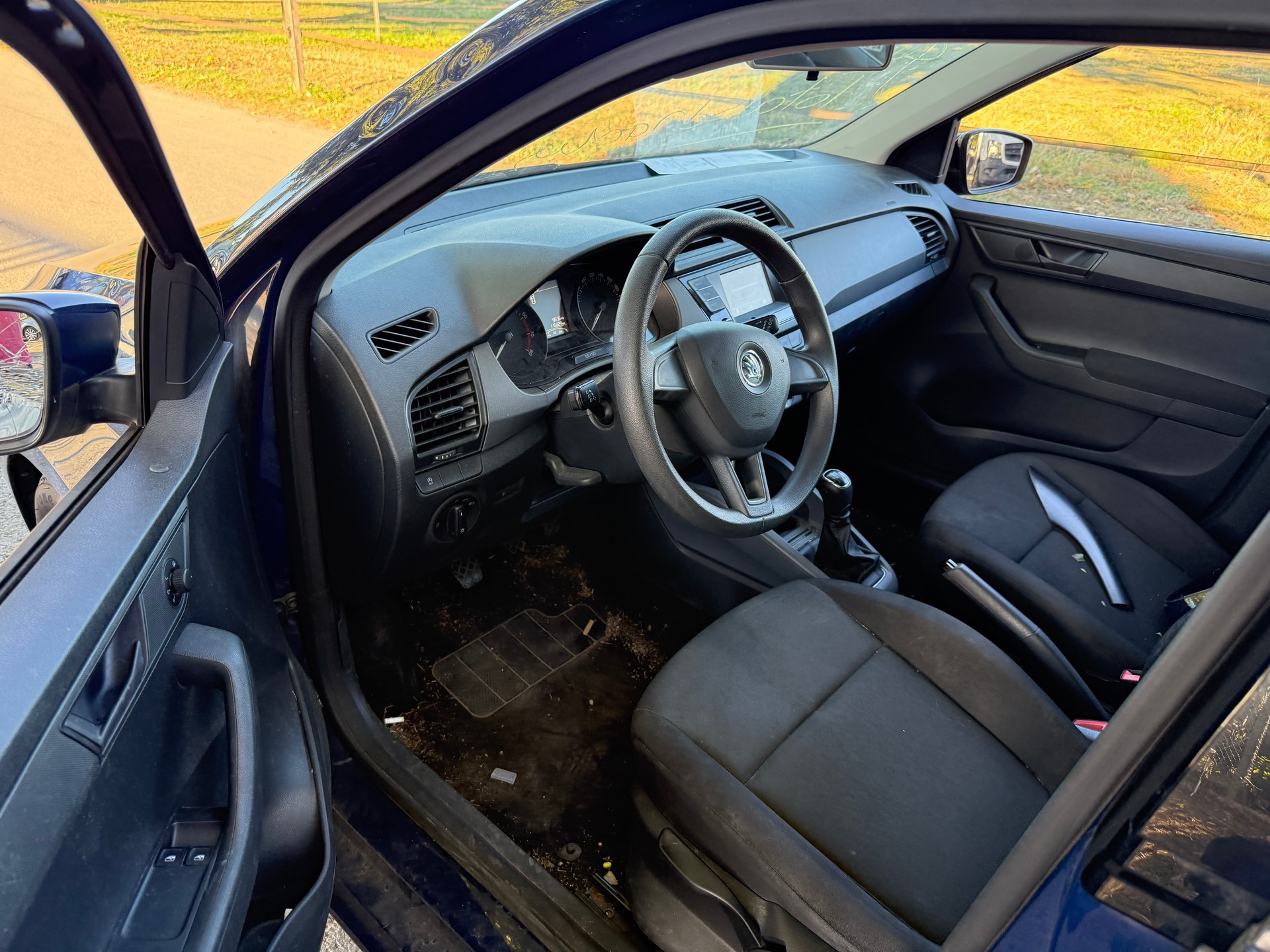 SKODA Fabia 1.0 Active-image-9