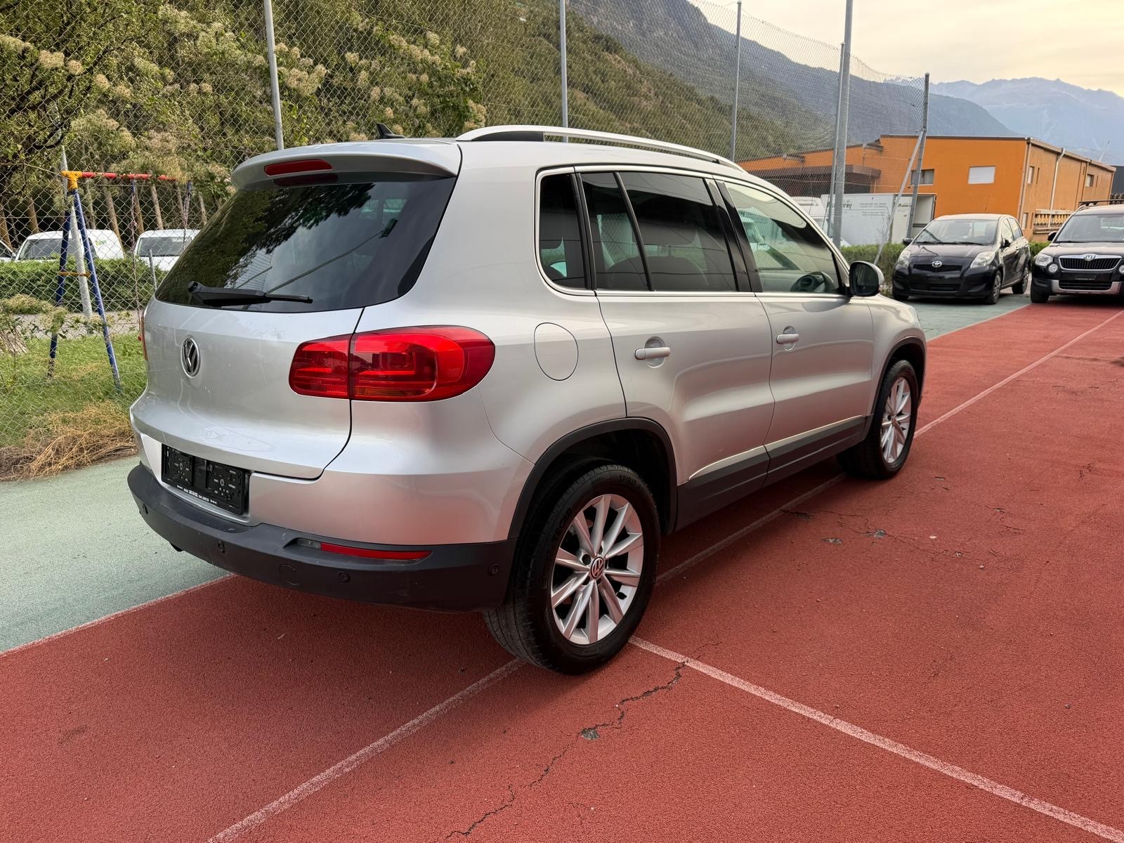 VW Tiguan 2.0 TSI Track&Style 4Motion DSG-image-3