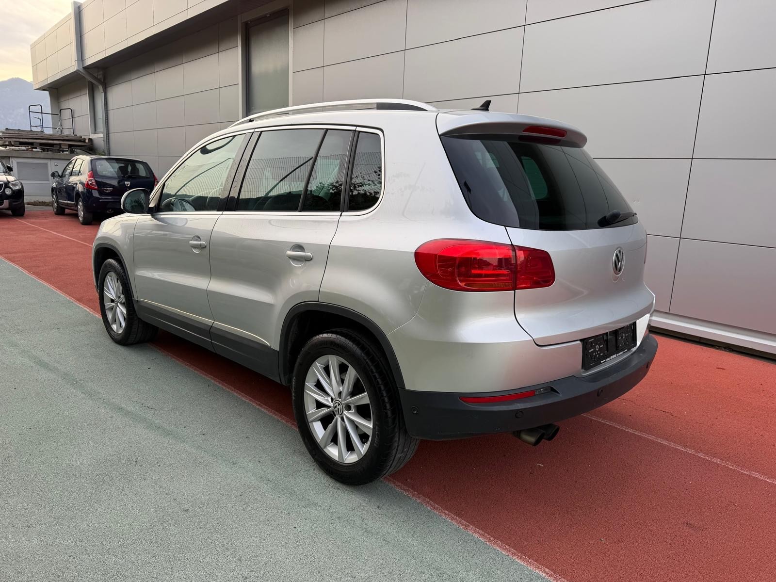 VW Tiguan 2.0 TSI Track&Style 4Motion DSG-image-4
