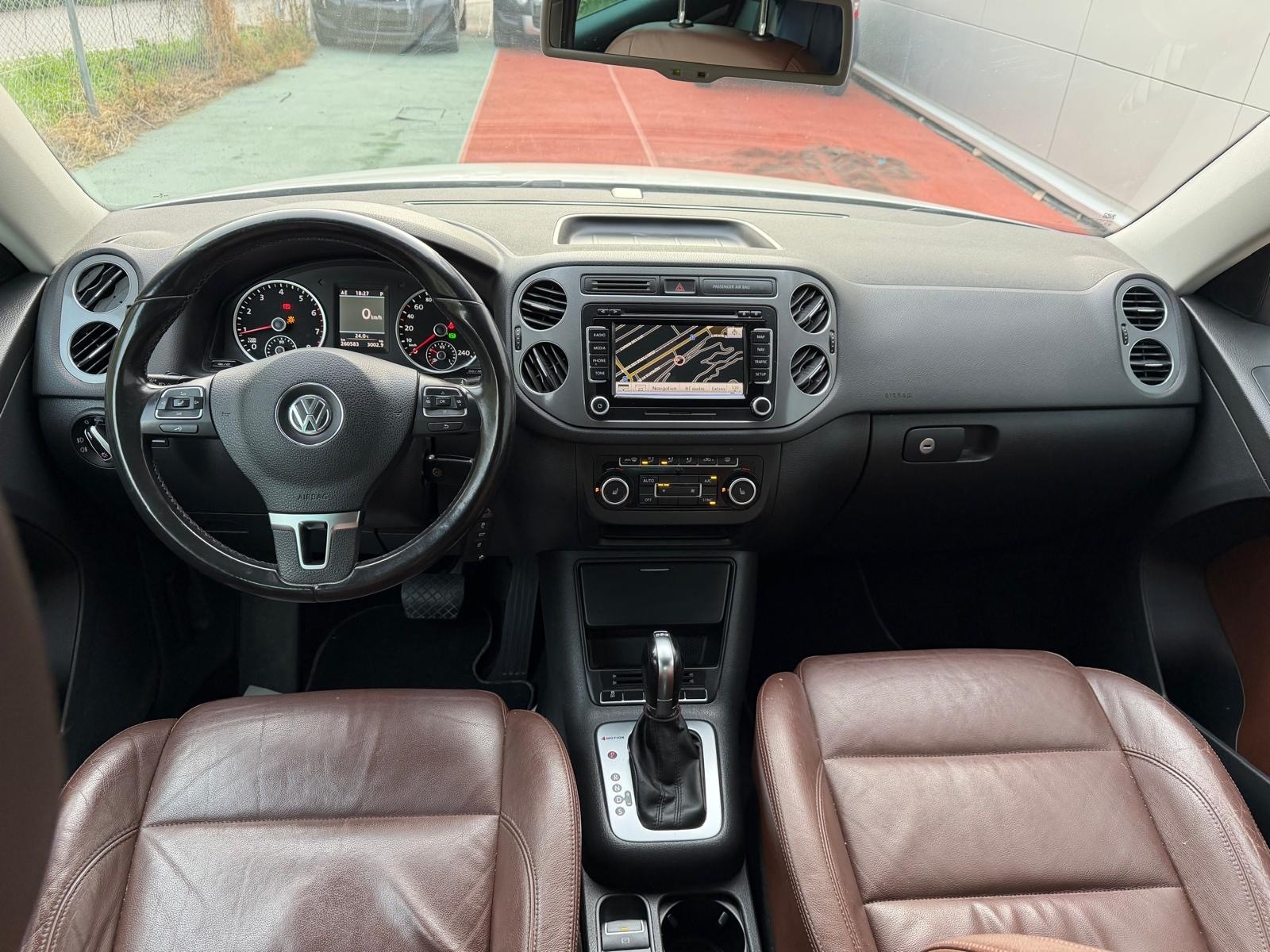VW Tiguan 2.0 TSI Track&Style 4Motion DSG-image-7