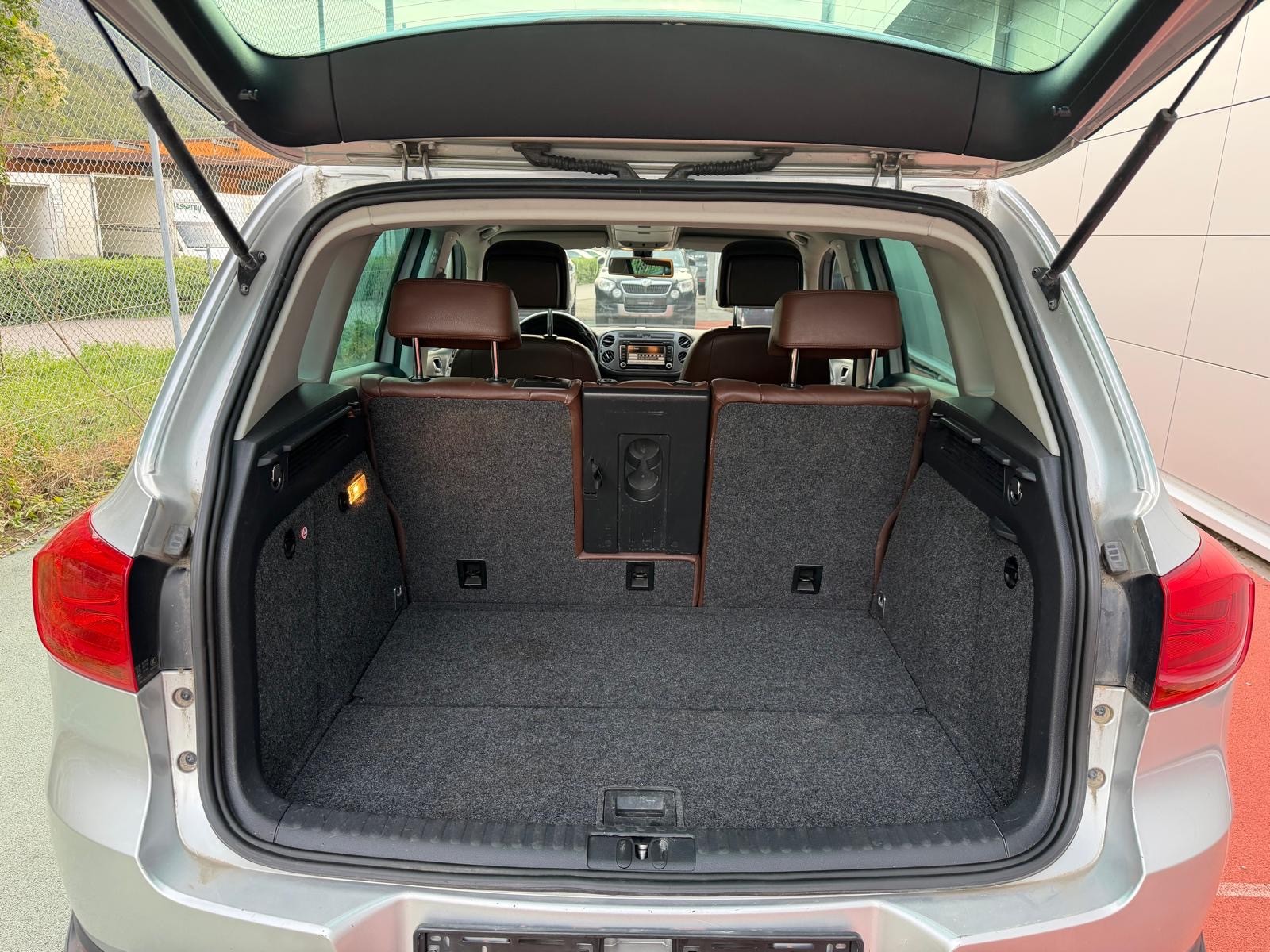 VW Tiguan 2.0 TSI Track&Style 4Motion DSG-image-12