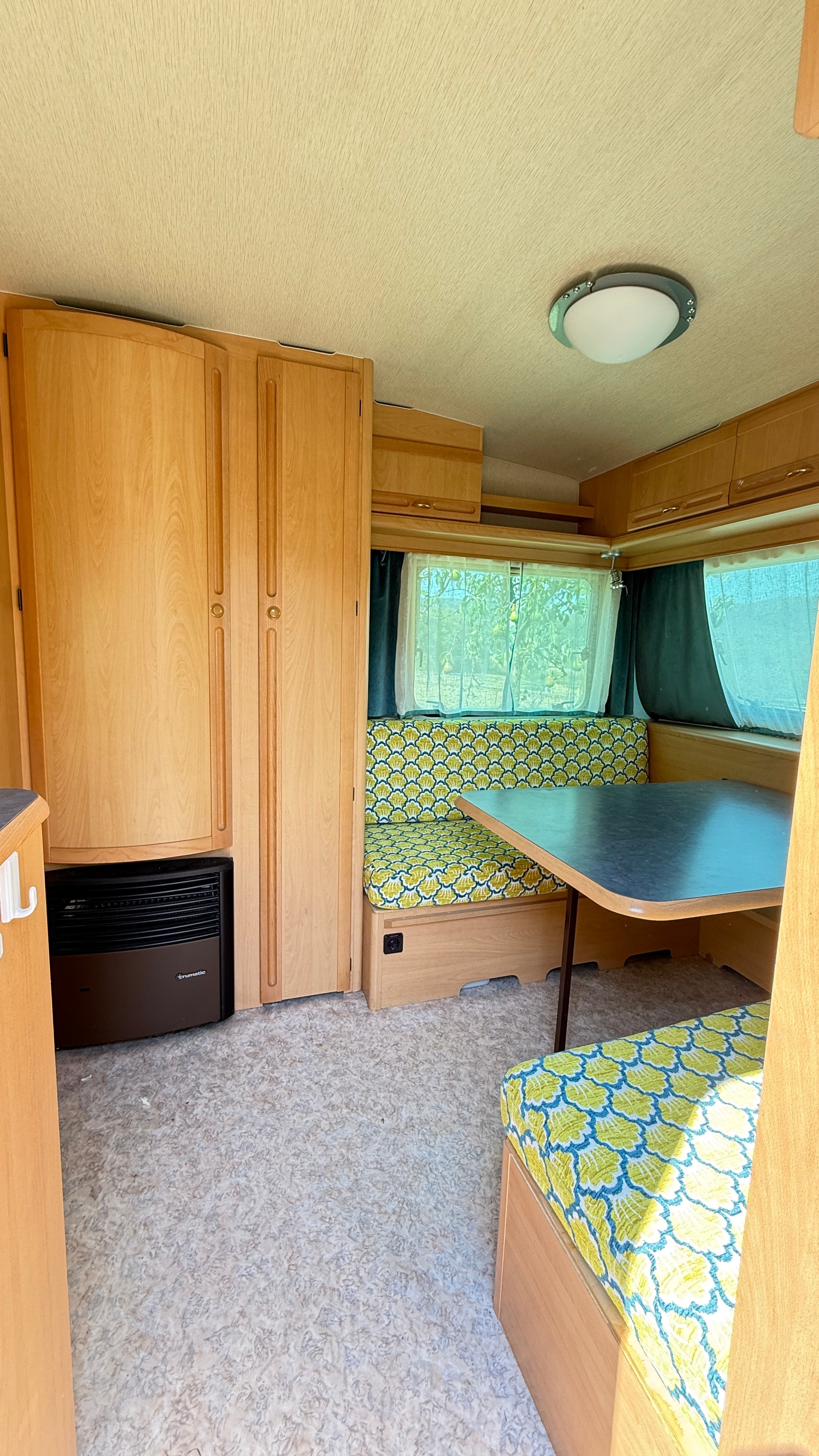 ADRIA Unica mit Schutzdach-image-4