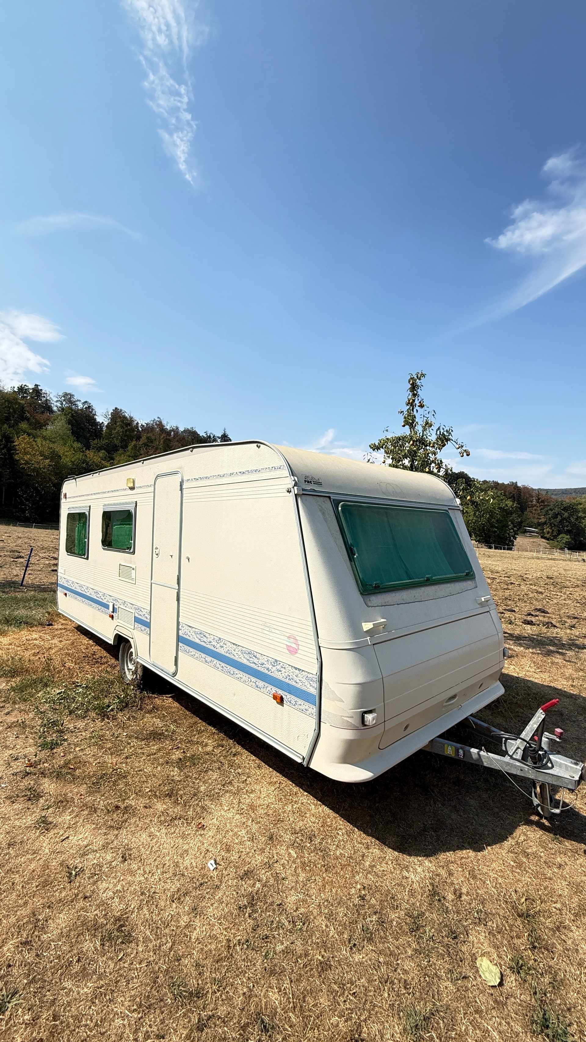 ADRIA Unica mit Schutzdach-image-1