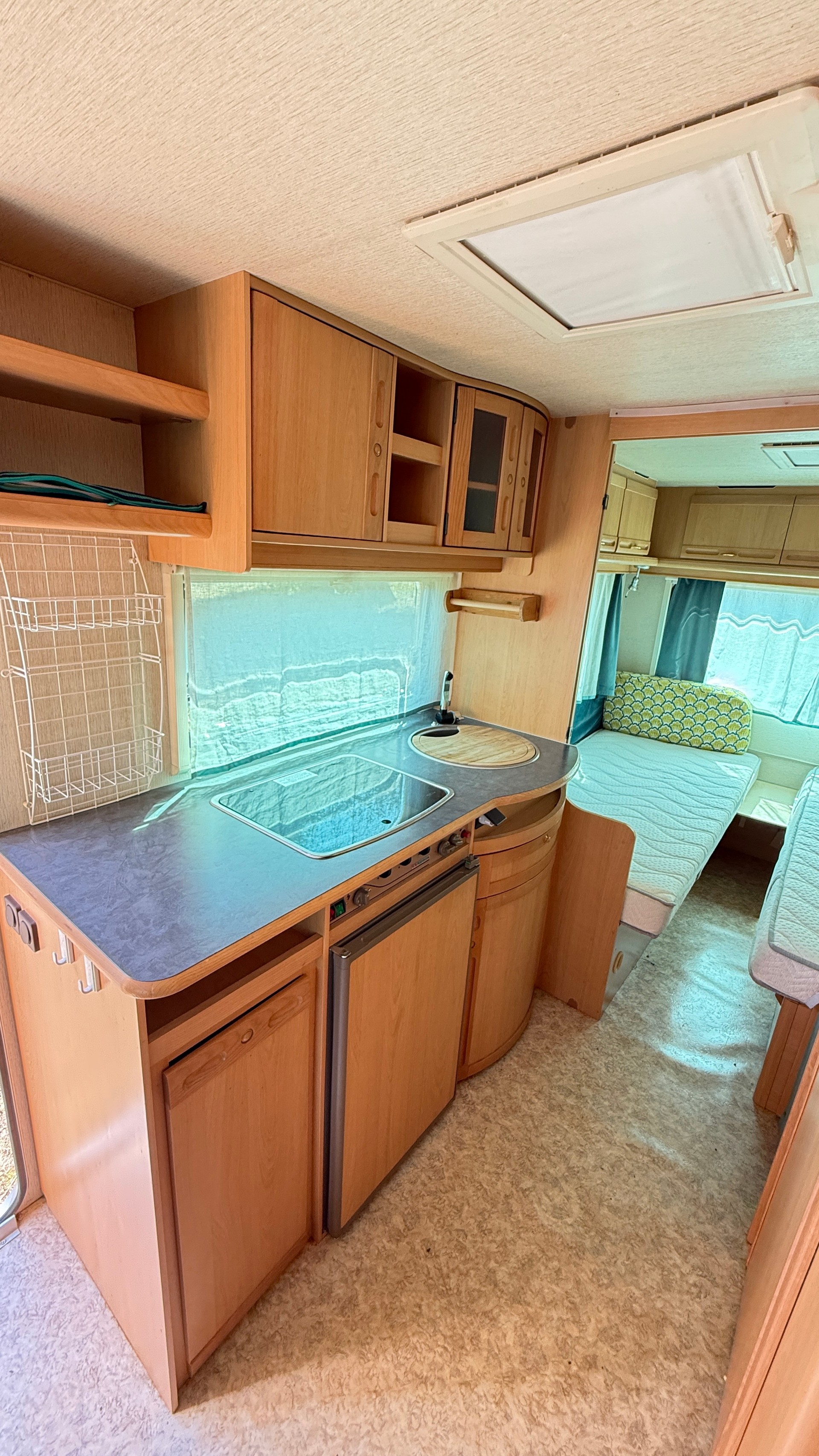 ADRIA Unica mit Schutzdach-image-8