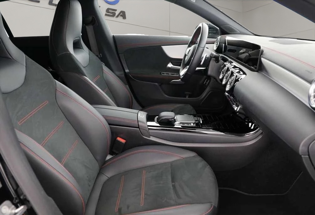 MERCEDES-BENZ CLA Shooting Brake 250 4Matic 7G-DCT AMG Line-image-20