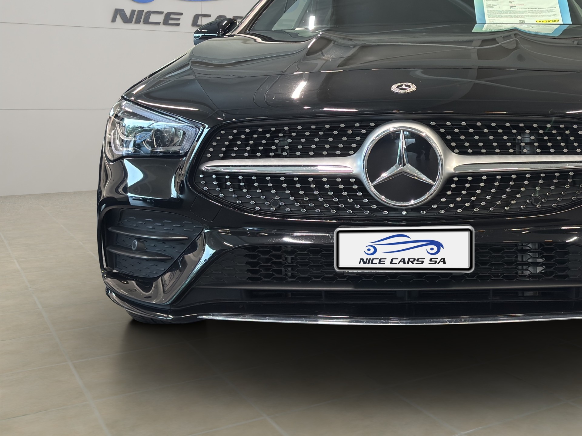 MERCEDES-BENZ CLA Shooting Brake 250 4Matic 7G-DCT AMG Line-image-5