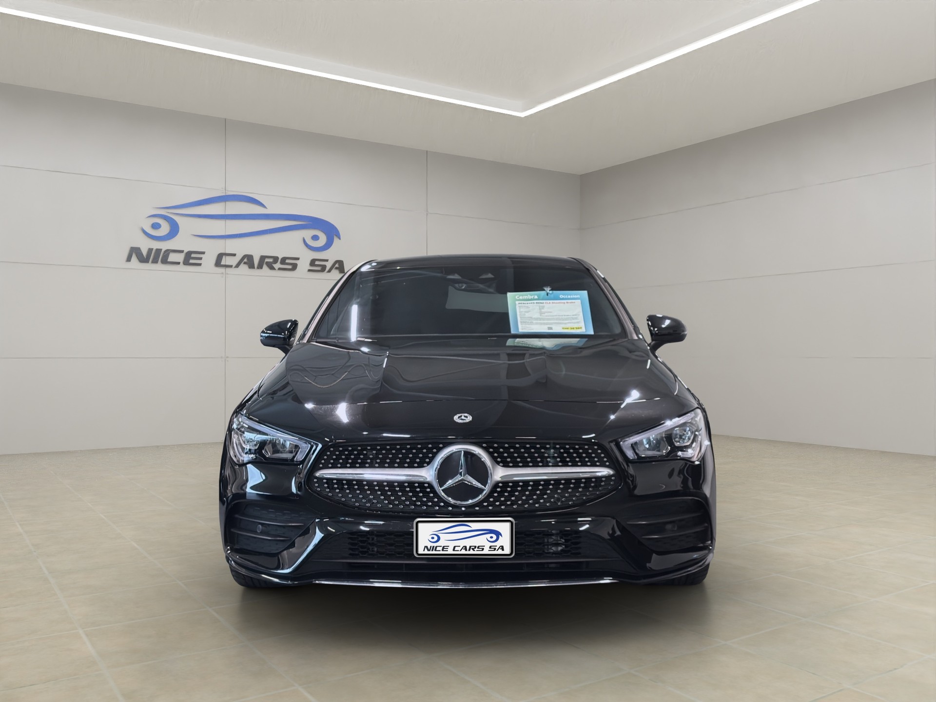 MERCEDES-BENZ CLA Shooting Brake 250 4Matic 7G-DCT AMG Line-image-4