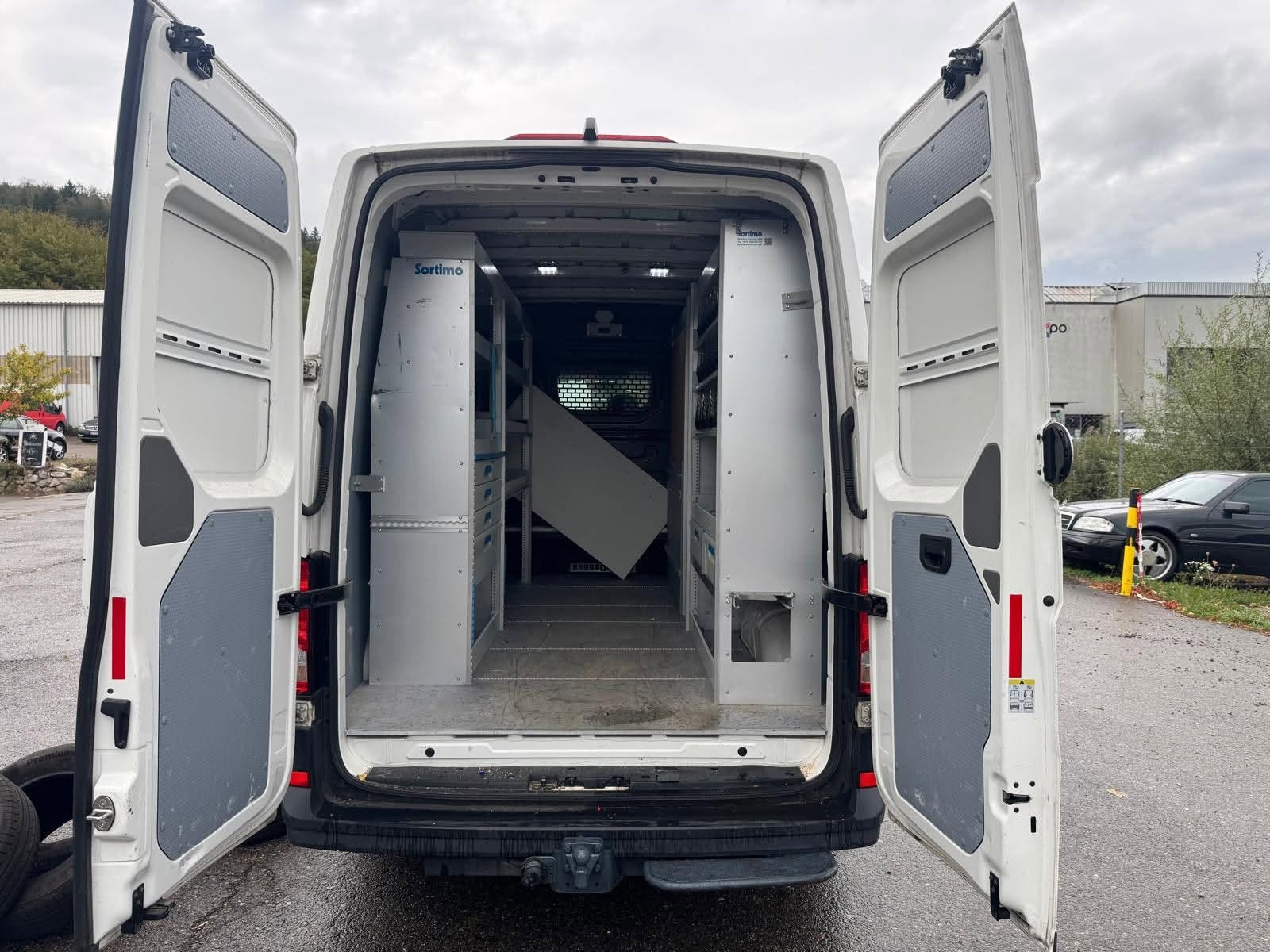 VW Crafter 35 2.0 TDI Mit Werkstatt Einrichtung-image-9