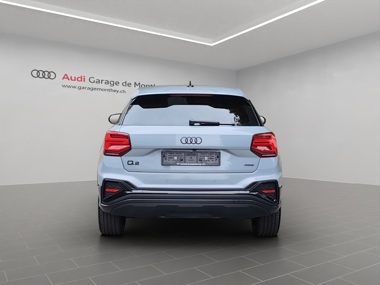 AUDI Q2 40 TFSI S line Attraction quattro S-tronic-image-3
