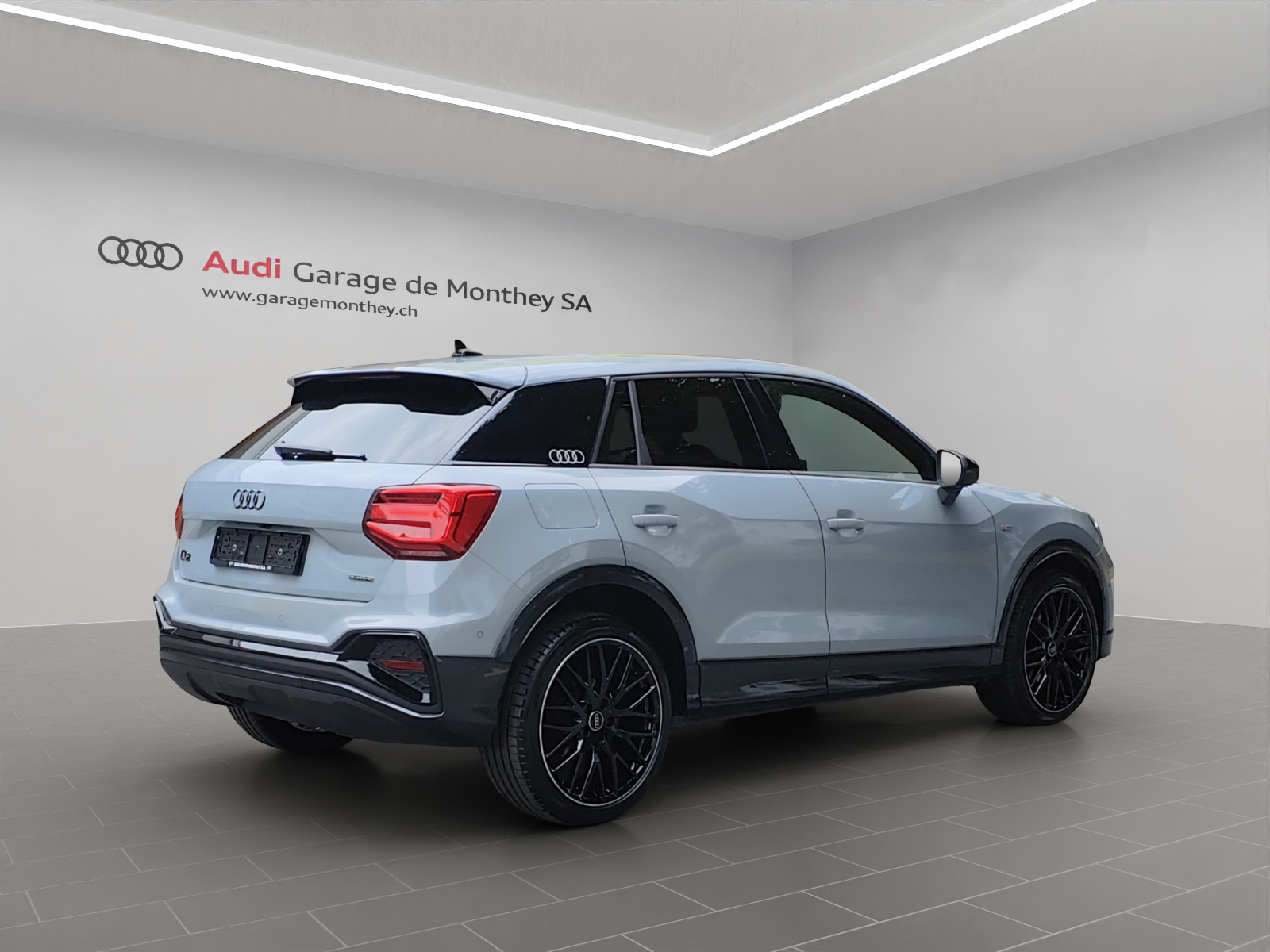 AUDI Q2 40 TFSI S line Attraction quattro S-tronic-image-4