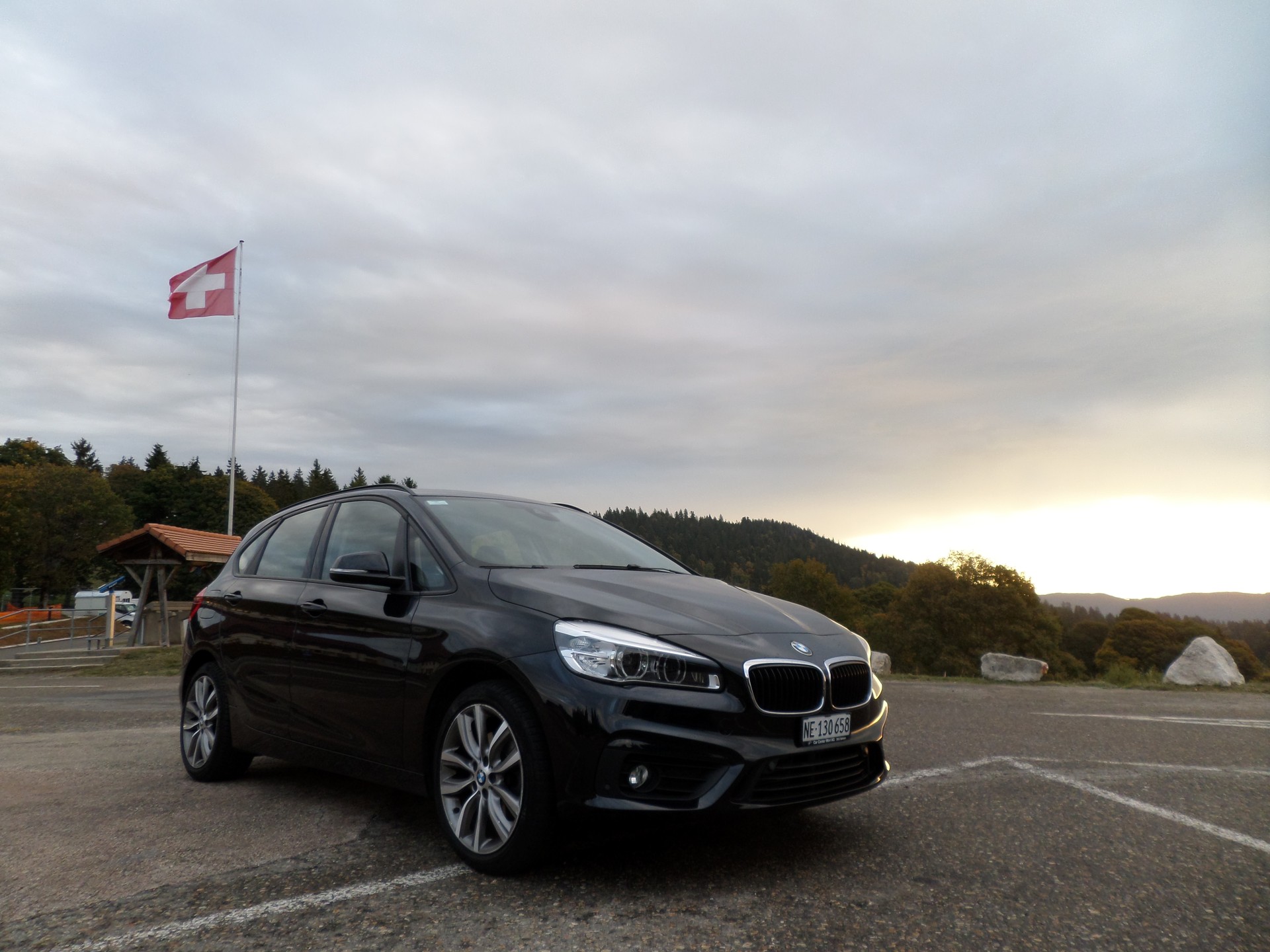 BMW 220d xDrive-image-1