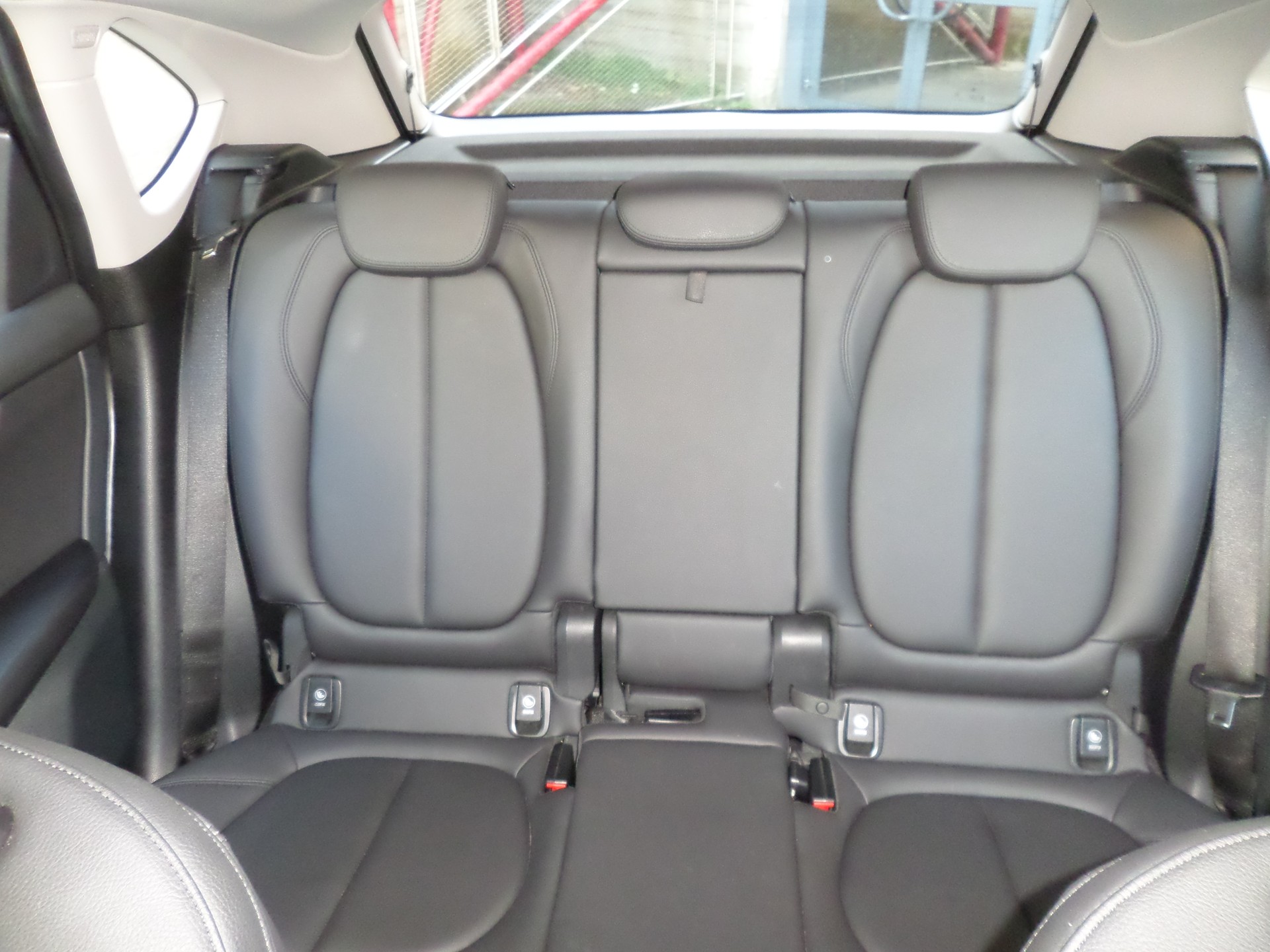 BMW 220d xDrive Active Tourer Steptronic SUPER OFFRE À SAISIR !-image-4