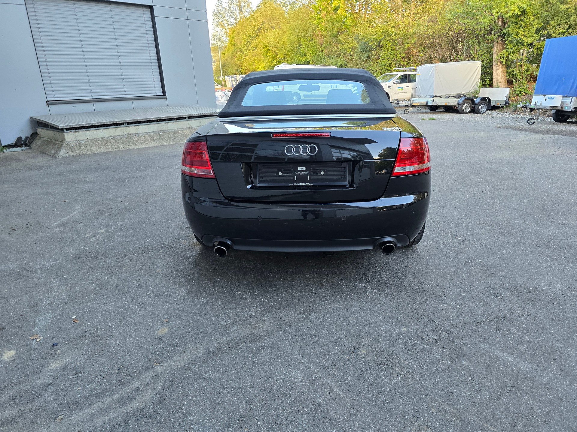 AUDI A4 Cabriolet 3.2 FSI quattro-image-6