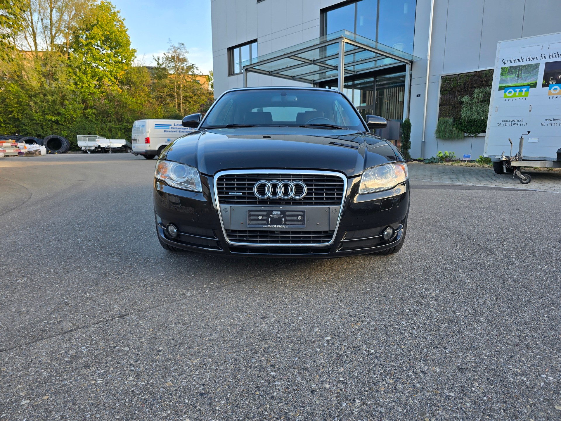 AUDI A4 Cabriolet 3.2 FSI quattro-image-1