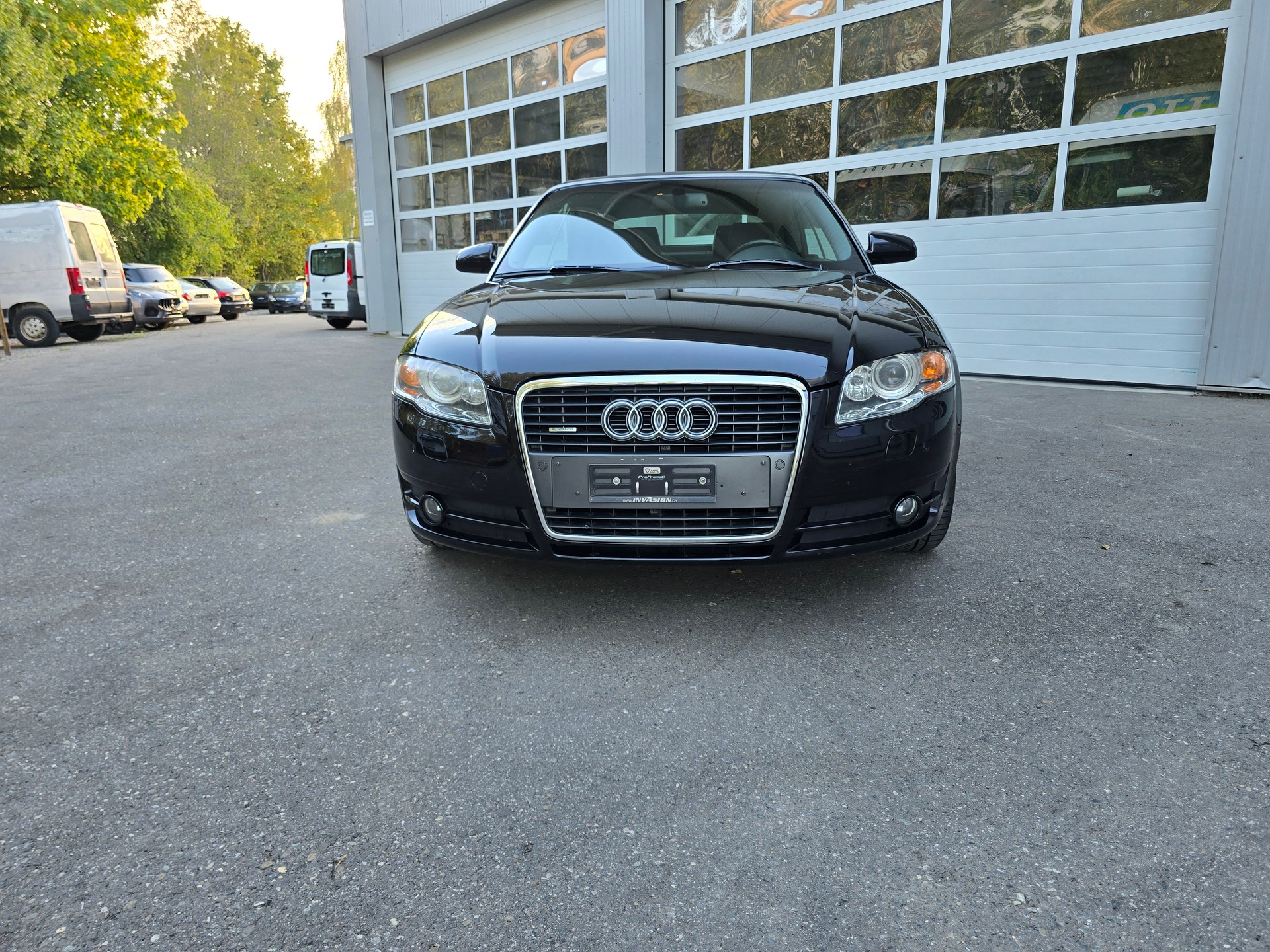 AUDI A4 Cabriolet 3.2 FSI quattro-image-2