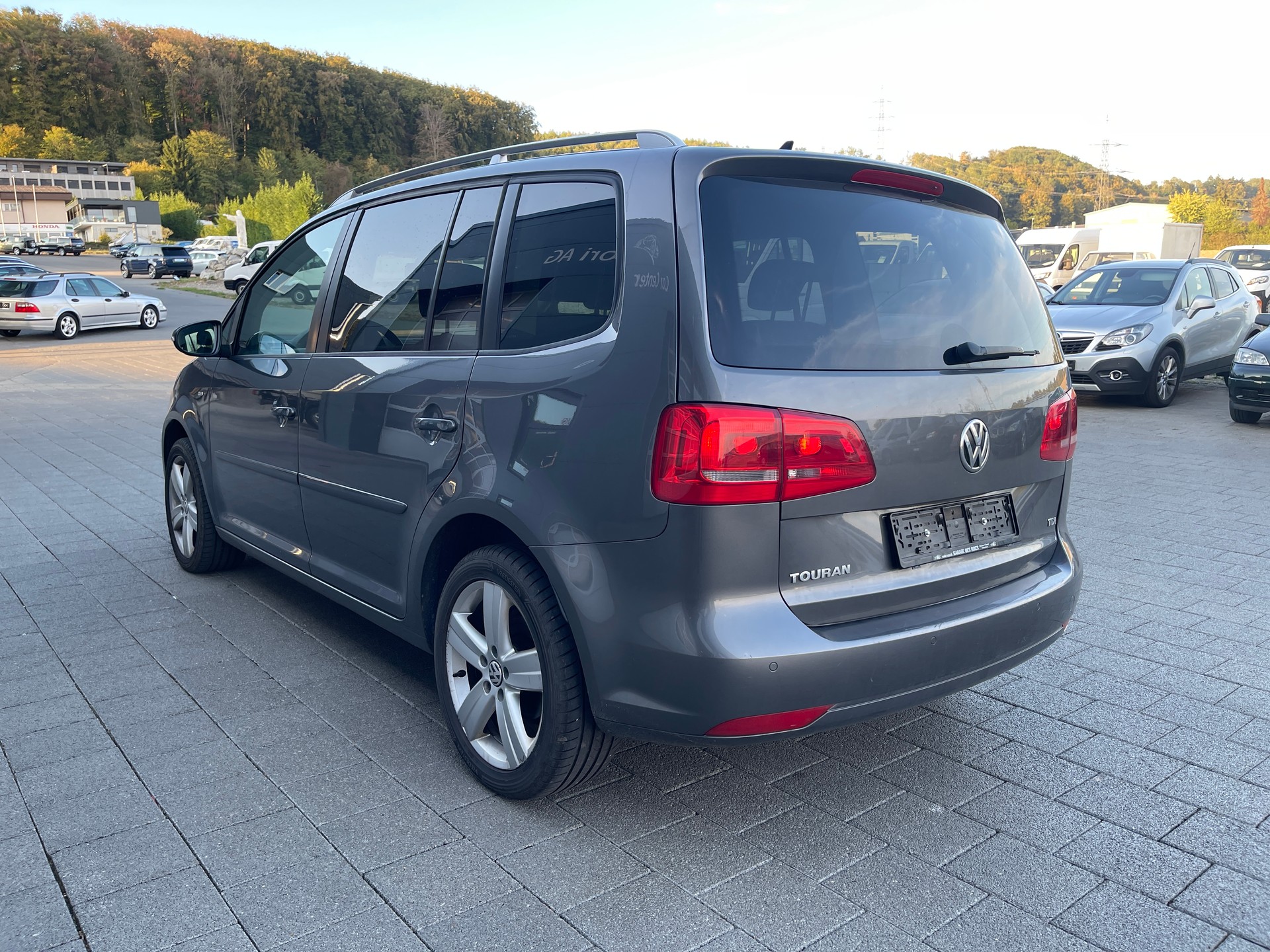 VW Touran 1.6 TDI BlueMotion Technology Cup*7 Plätzer-image-2