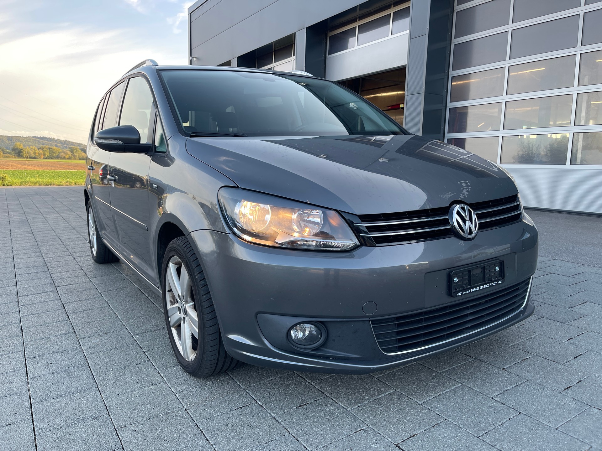 VW Touran 1.6 TDI BlueMotion Technology Cup*7 Plätzer-image-5