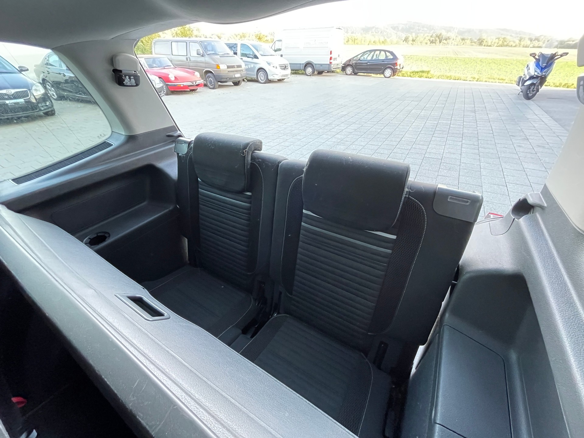 VW Touran 1.6 TDI BlueMotion Technology Cup*7 Plätzer-image-12