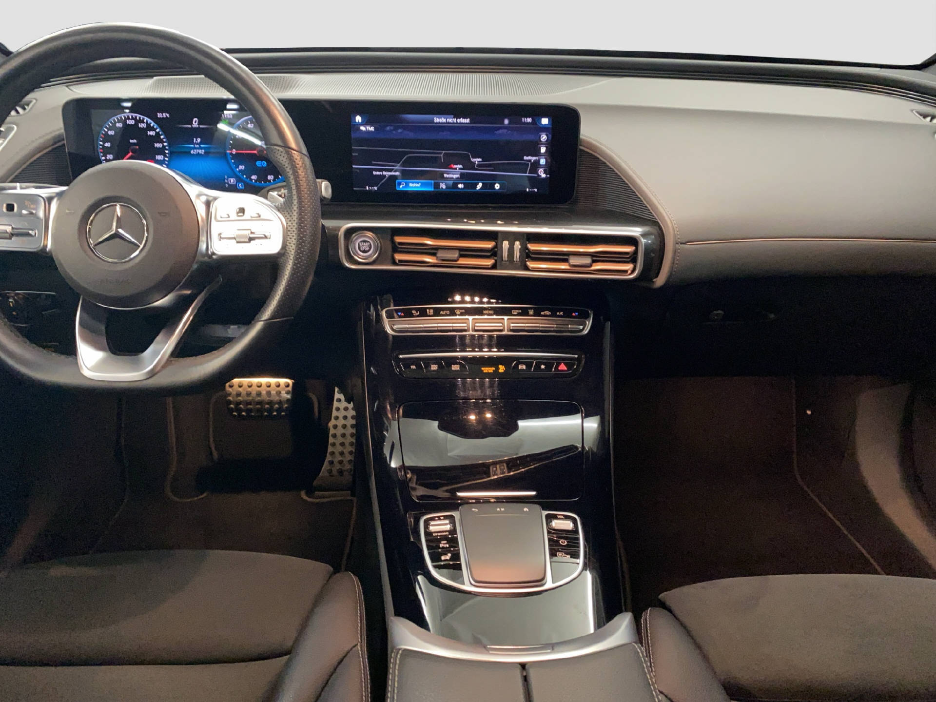 MERCEDES-BENZ EQC 400 AMG Line 4MATIC-image-10