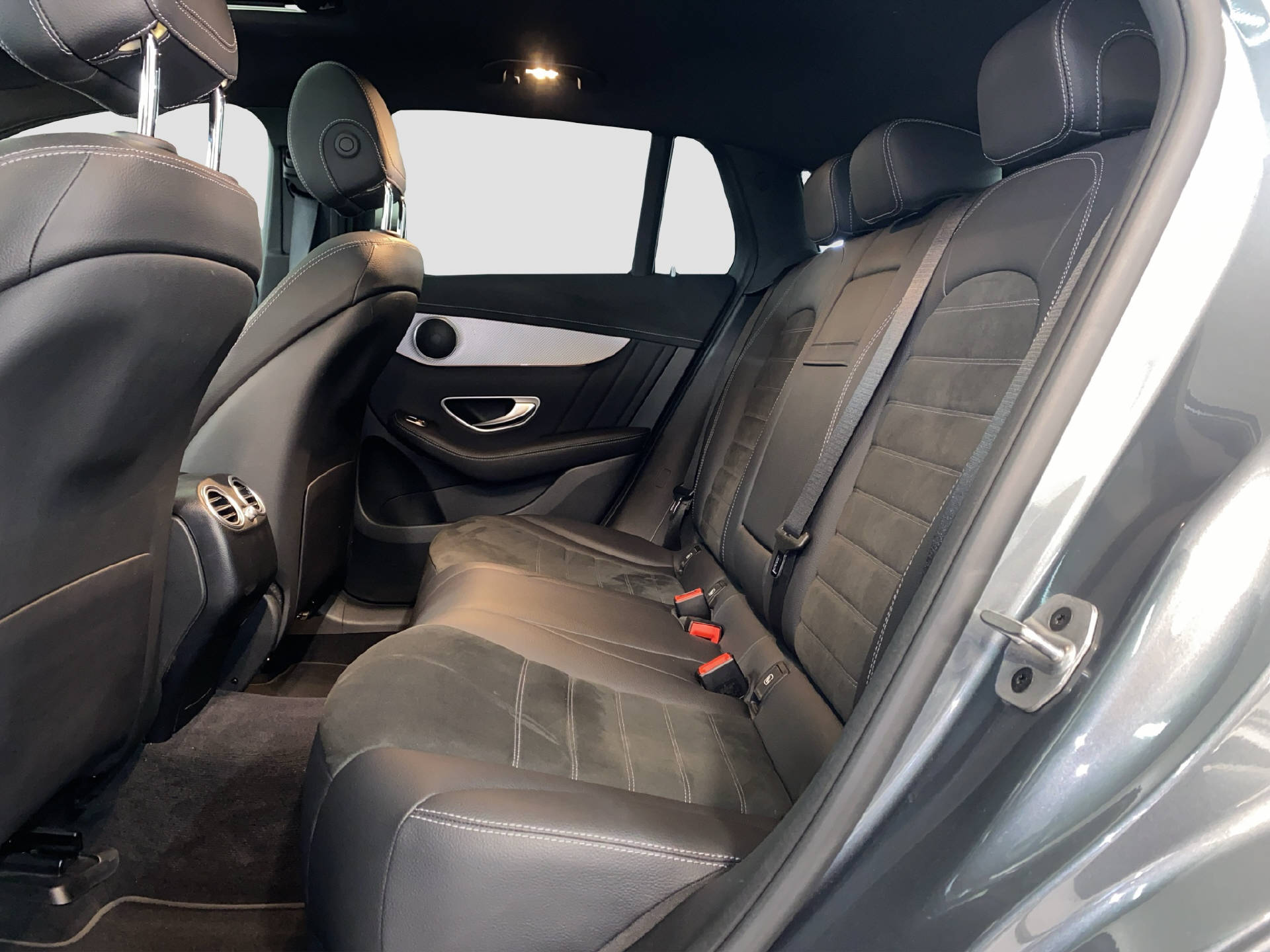 MERCEDES-BENZ EQC 400 AMG Line 4MATIC-image-14