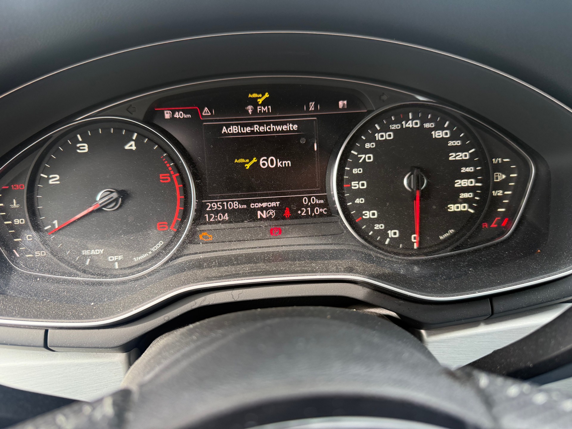 AUDI A4 Avant 2.0 TDI Sport quattro S-tronic-image-8
