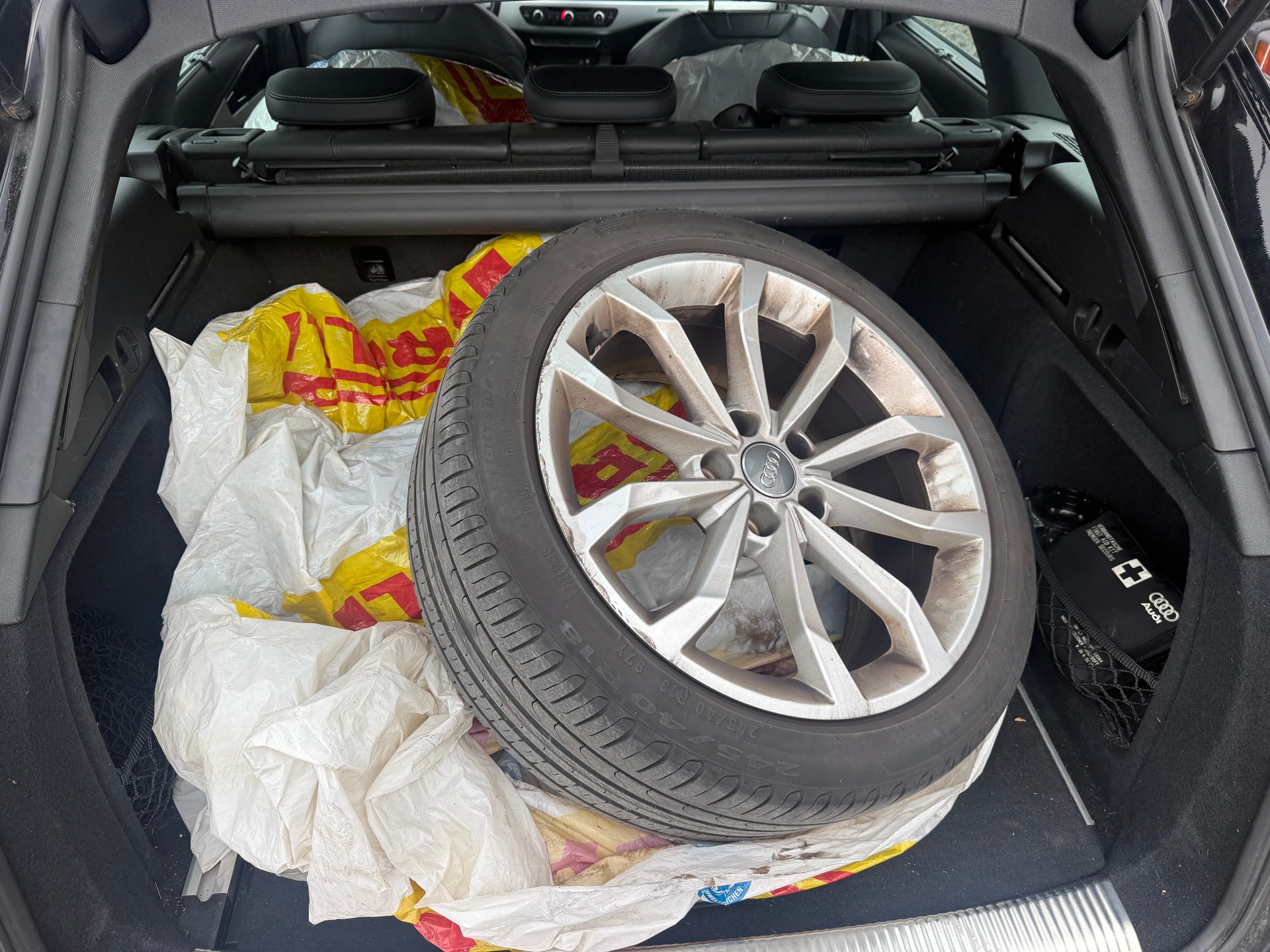 AUDI A4 Avant 2.0 TDI Sport quattro S-tronic-image-10