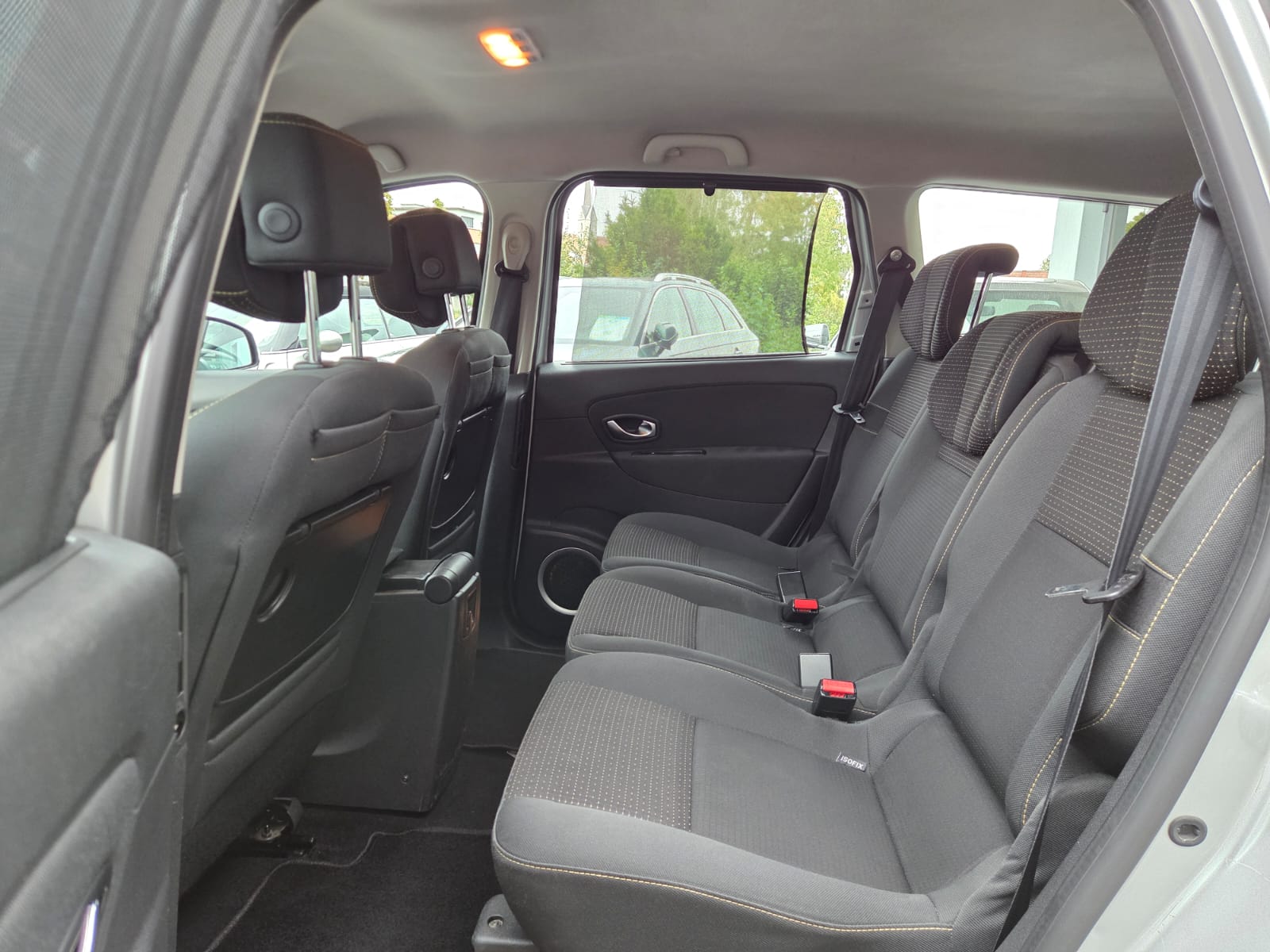 RENAULT Grand Scénic 1.4 16V Turbo Dynamique-image-11