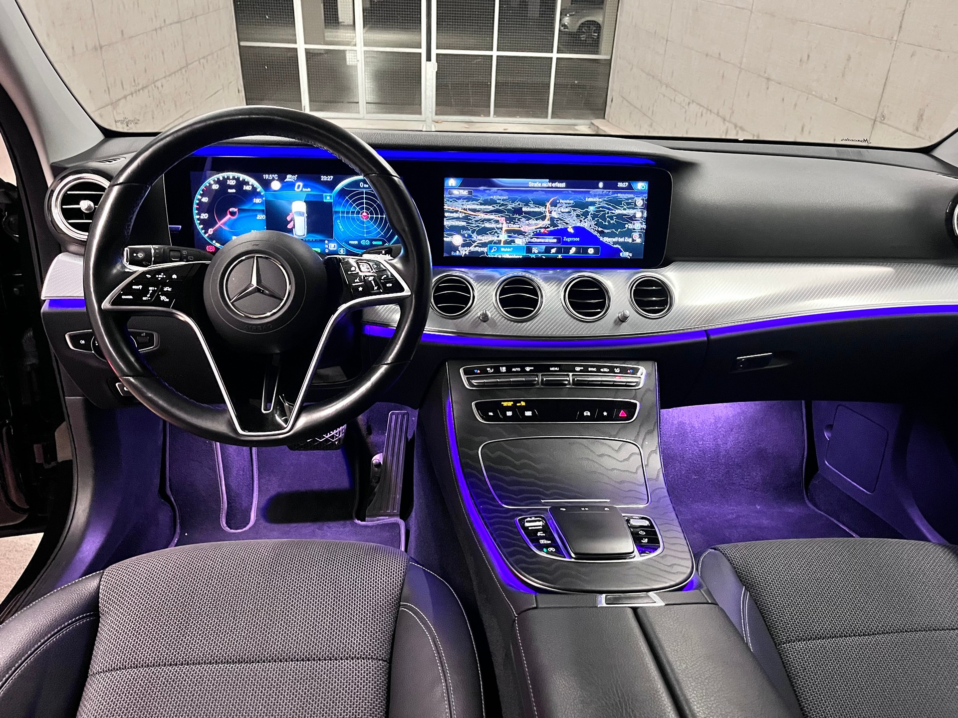 MERCEDES-BENZ E 200 T 9G-Tronic-image-4