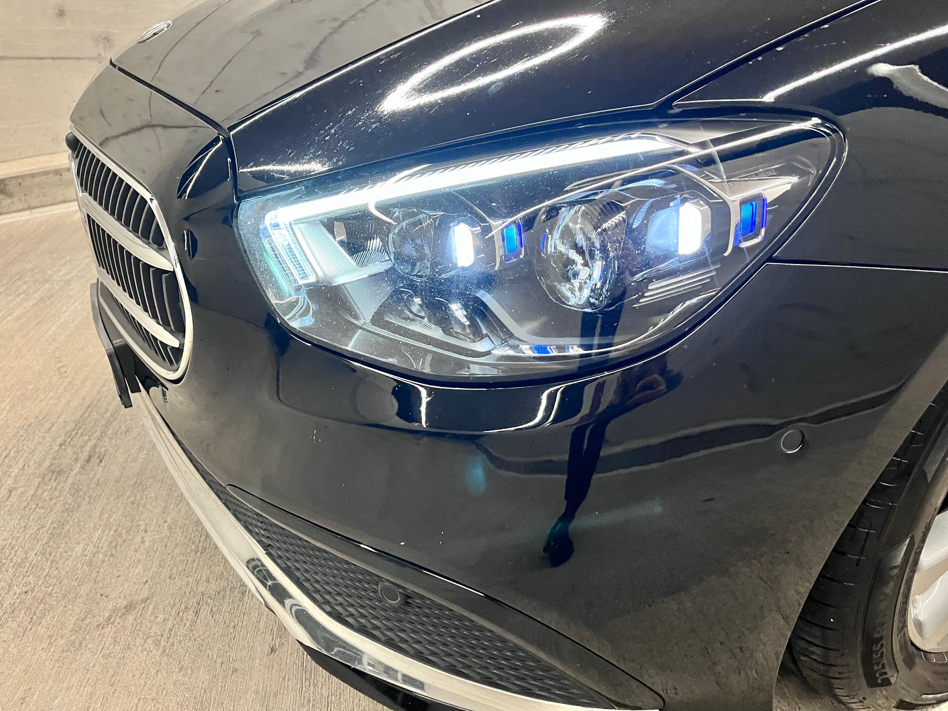 MERCEDES-BENZ E 200 T 9G-Tronic-image-14