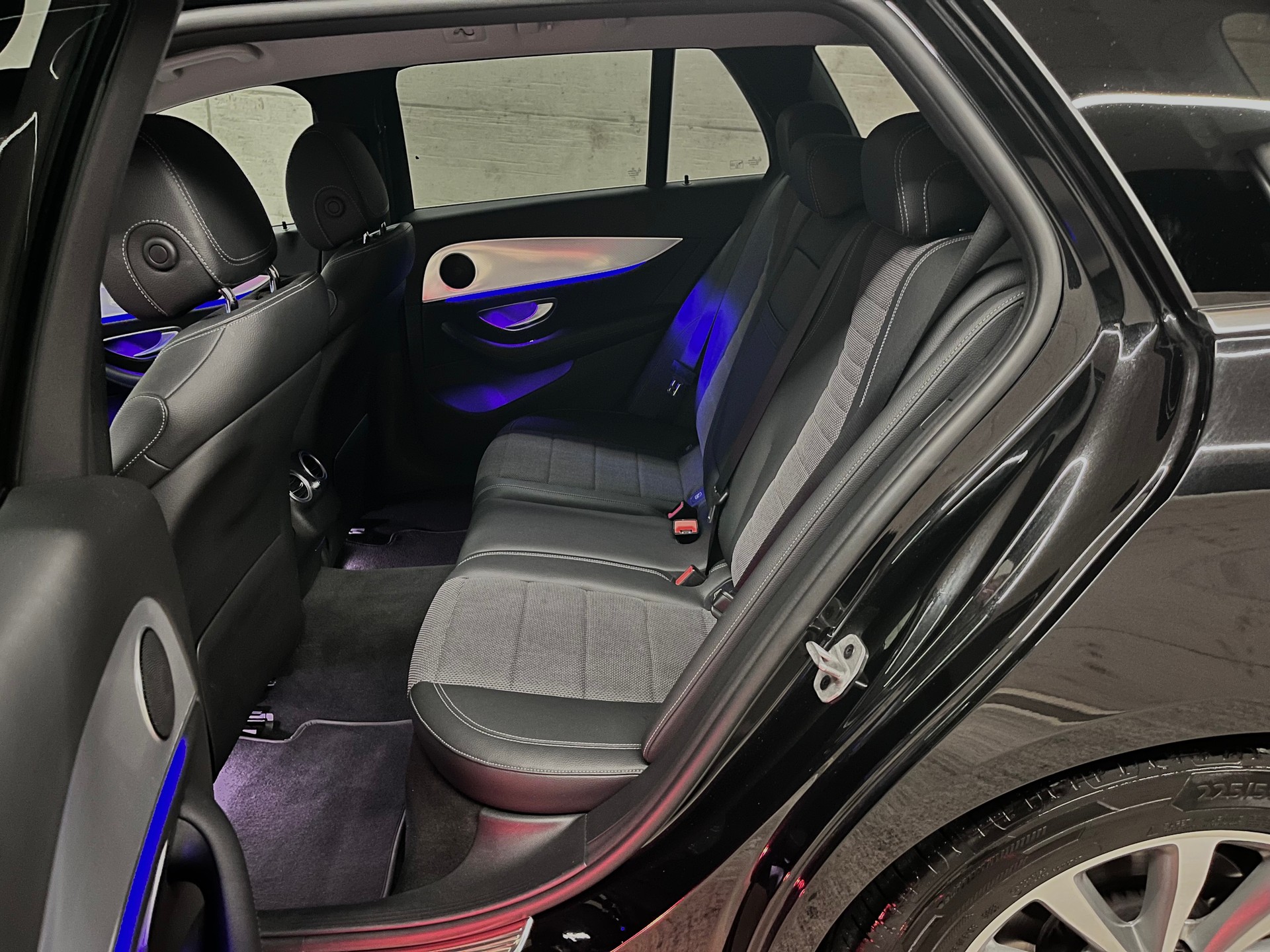 MERCEDES-BENZ E 200 T 9G-Tronic-image-6