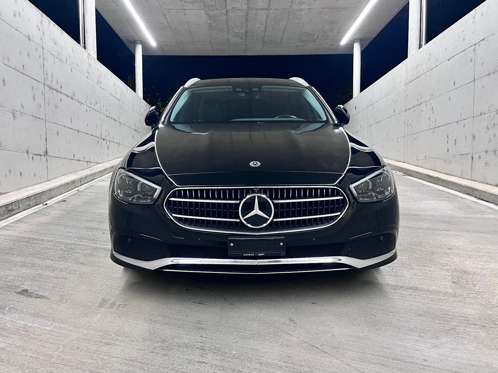 MERCEDES-BENZ E 200 T 9G-Tronic-image-2