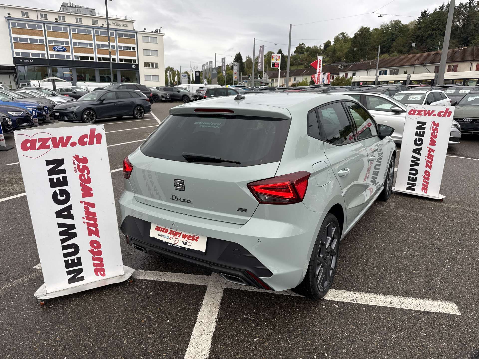 SEAT Ibiza 1.0 EcoTSi FR DSG-Automat-showroom-element-2