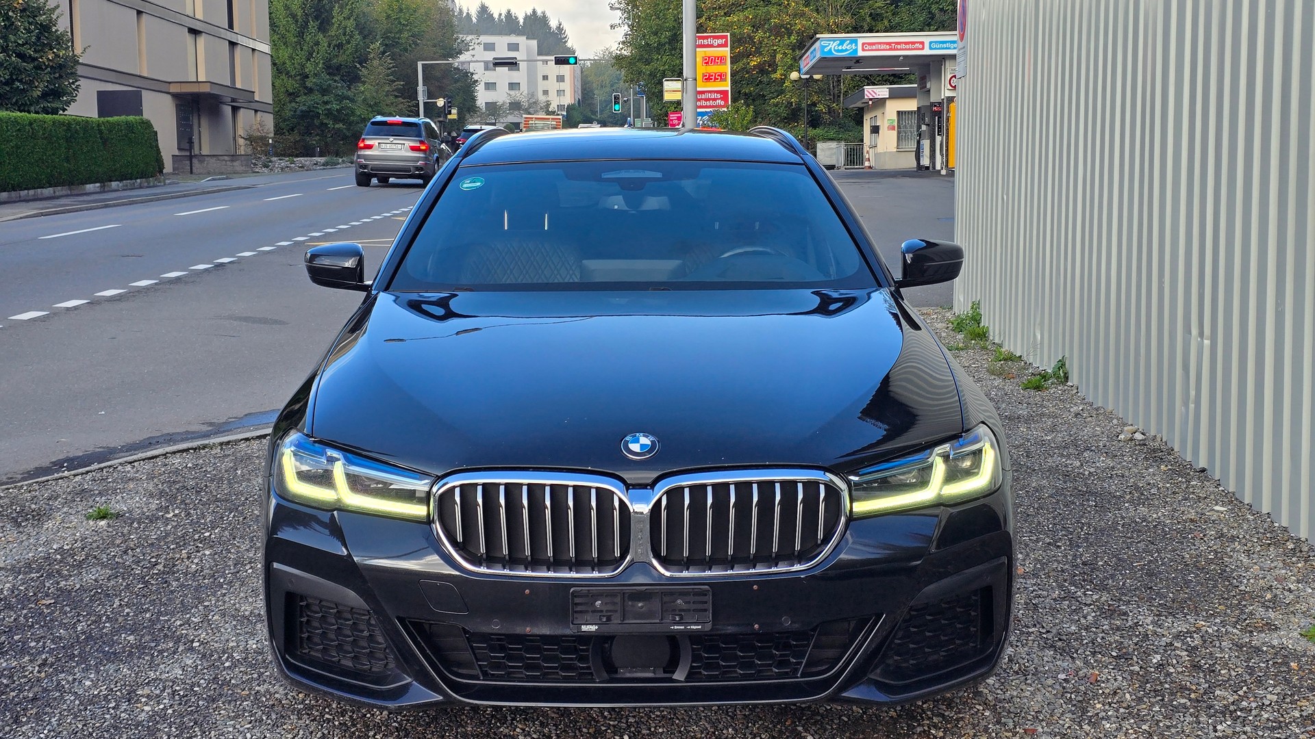 BMW 540d xDrive 48V Touring M Sport Steptronic-image-1
