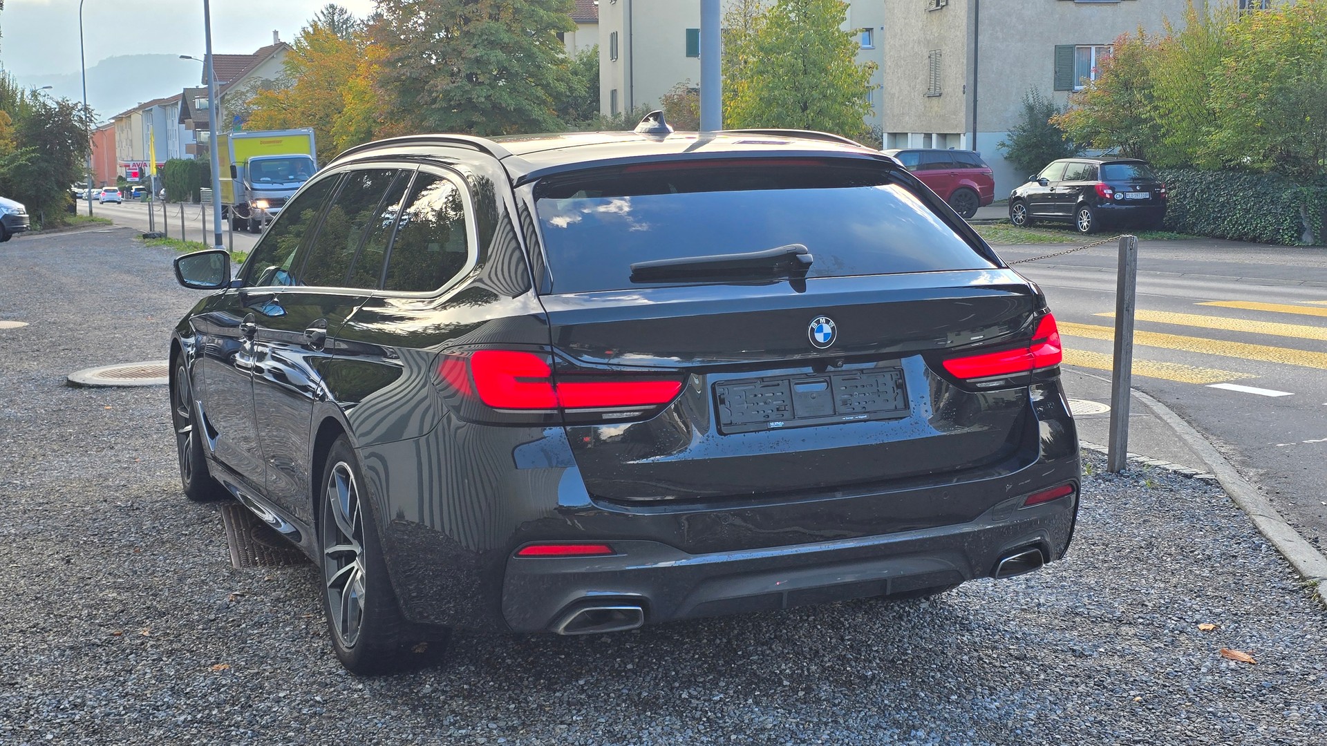 BMW 540d xDrive 48V Touring M Sport Steptronic-image-4