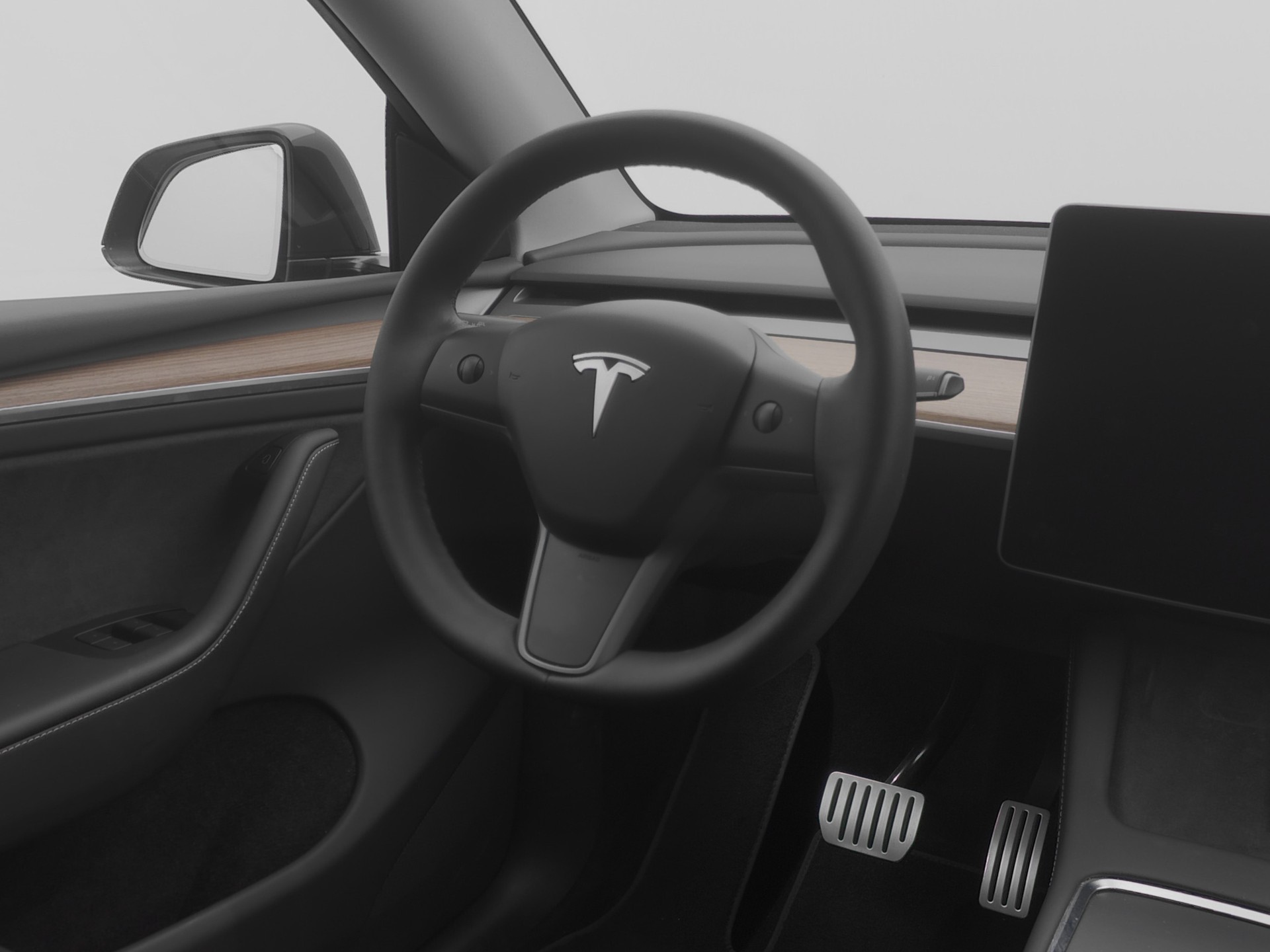 TESLA Model Y Performance-image-5