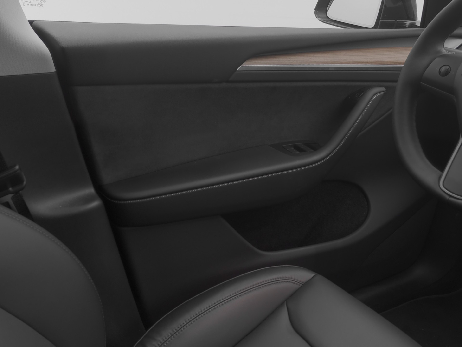 TESLA Model Y Performance-image-8