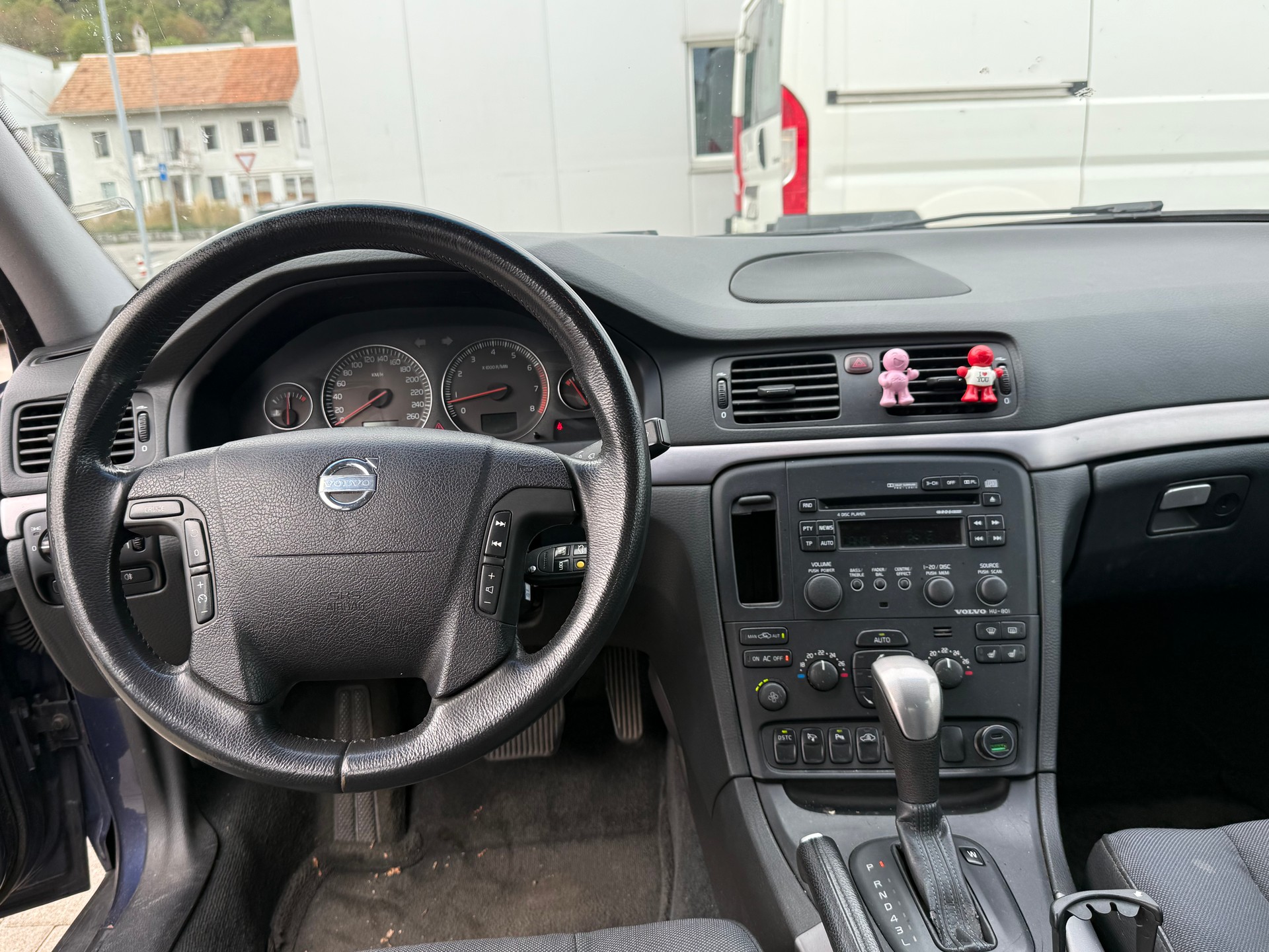VOLVO S80 2.5T AWD A-image-10