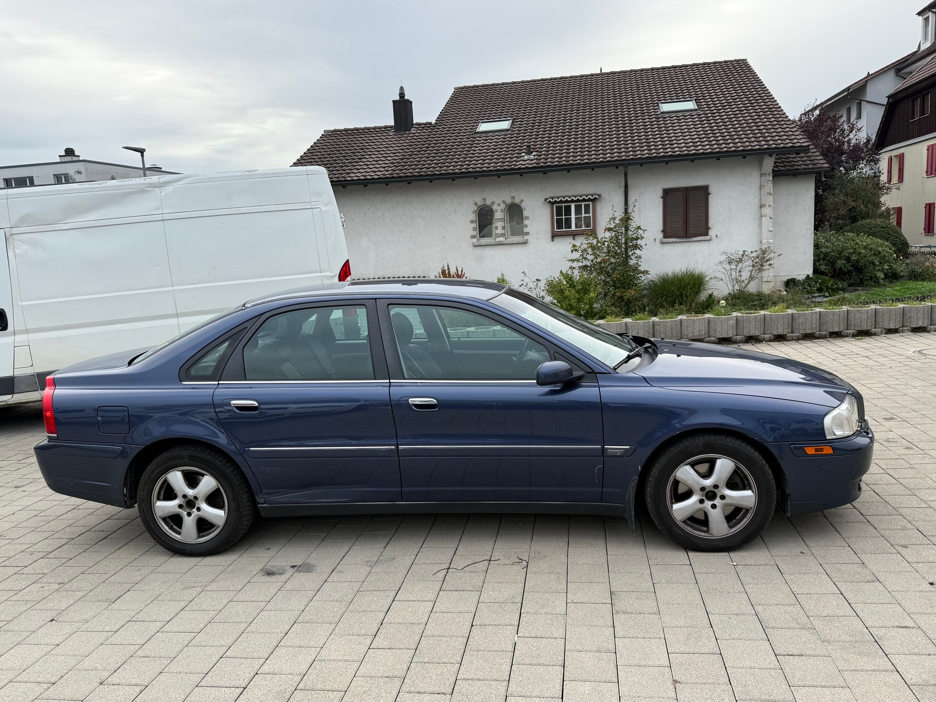 VOLVO S80 2.5T AWD A-image-2