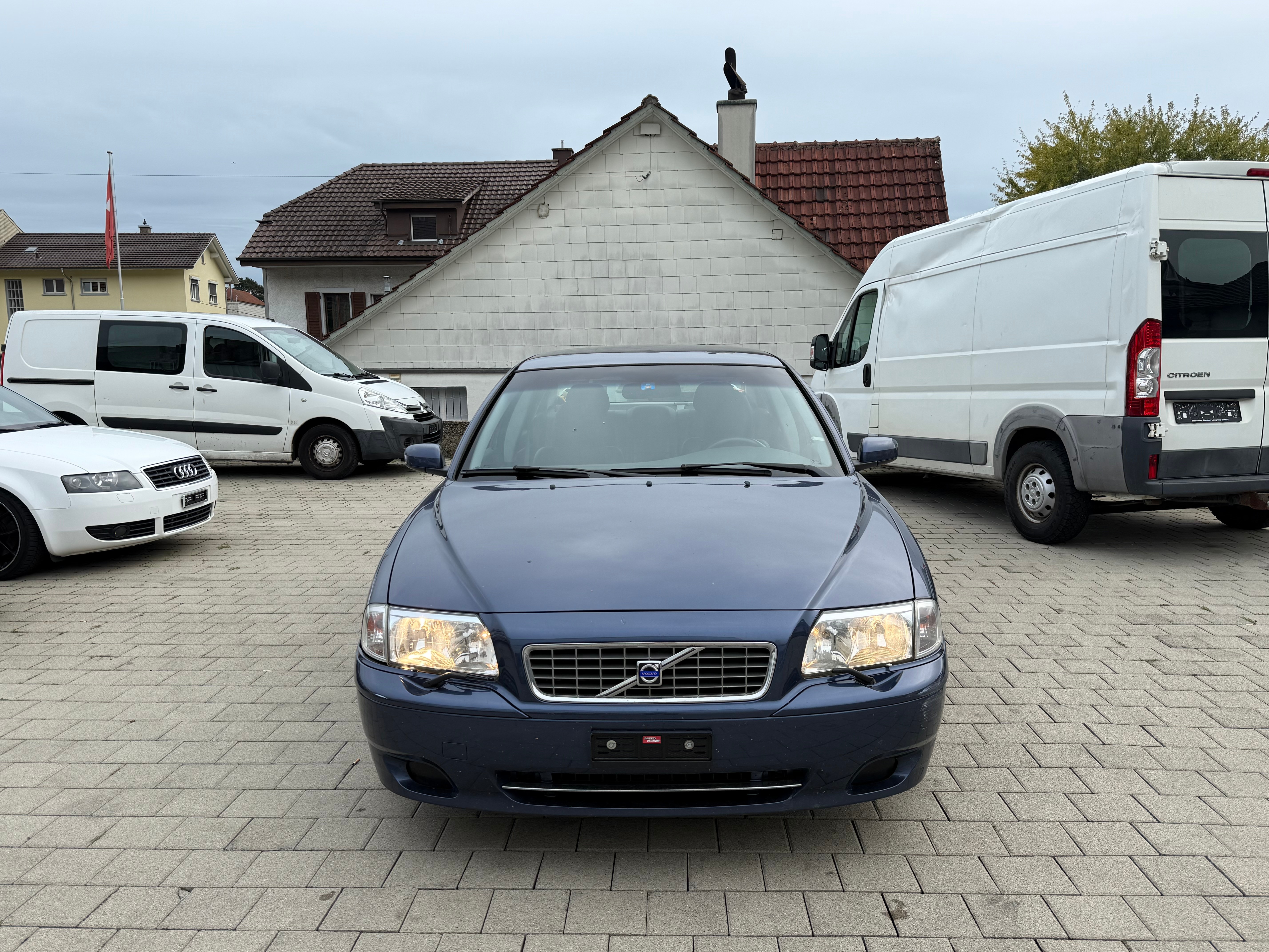Car photo