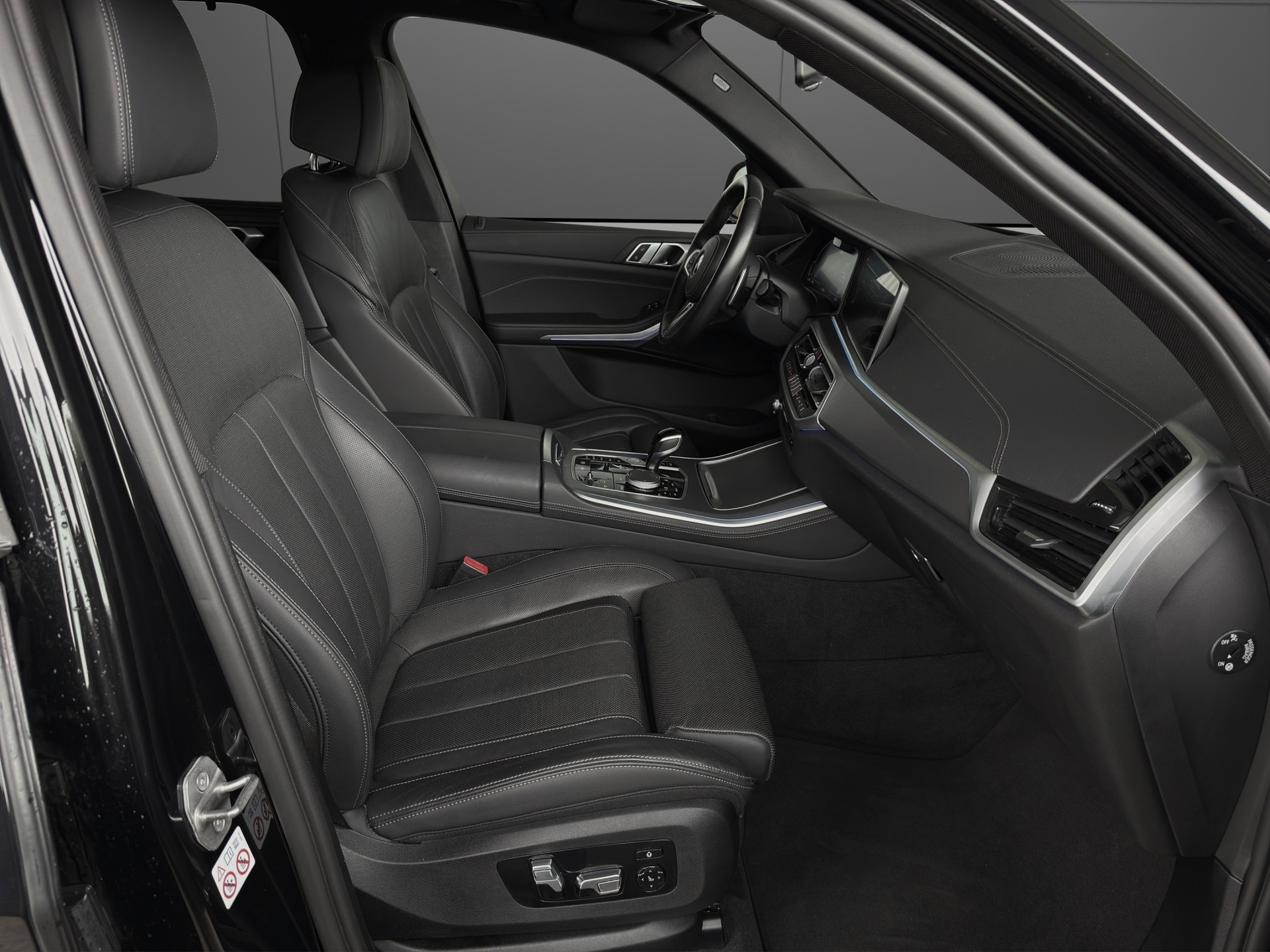 BMW X5 xDrive45e M Sport Steptronic-image-9