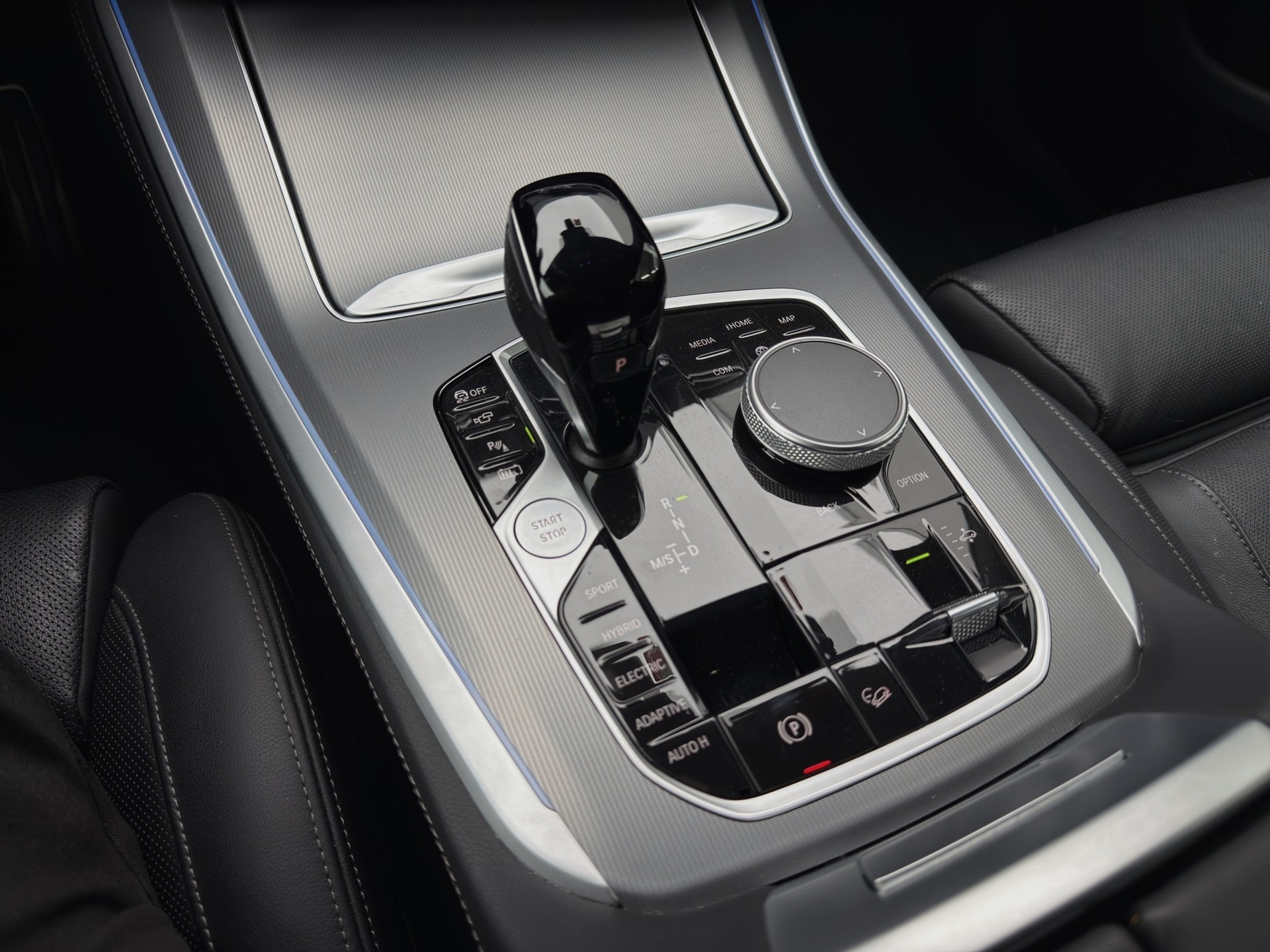 BMW X5 xDrive45e M Sport Steptronic-image-13