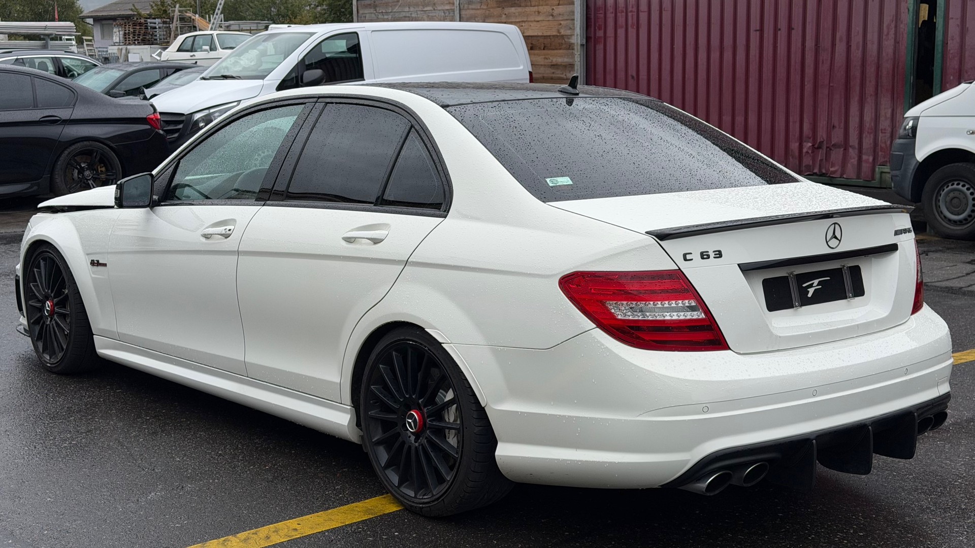 MERCEDES-BENZ C 63 AMG Avantgarde 7G-Tronic-image-4