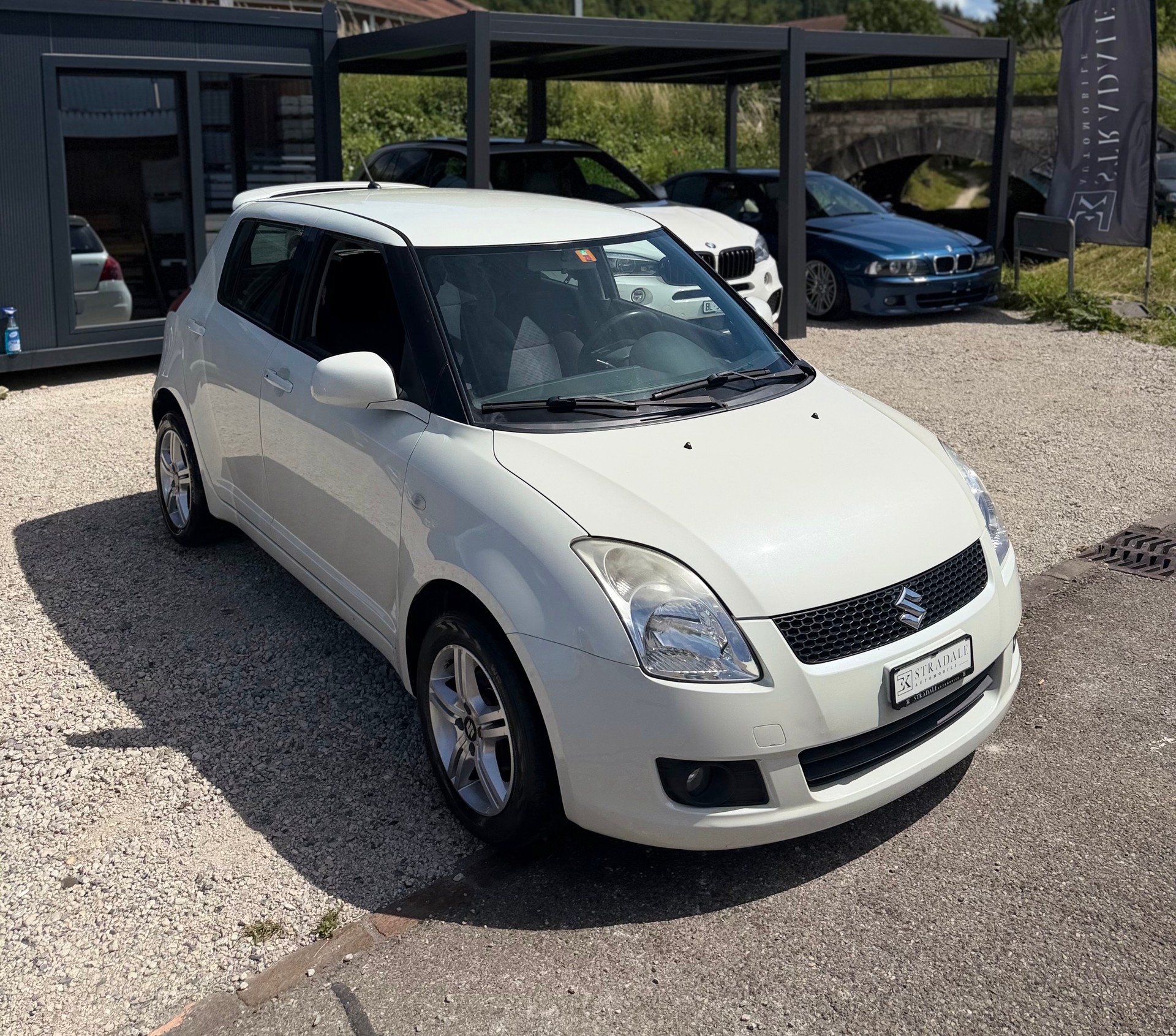 SUZUKI Swift 1.3i 16V GL Top**4x4**Frisch ab MFK**Garantie✅**-image-1