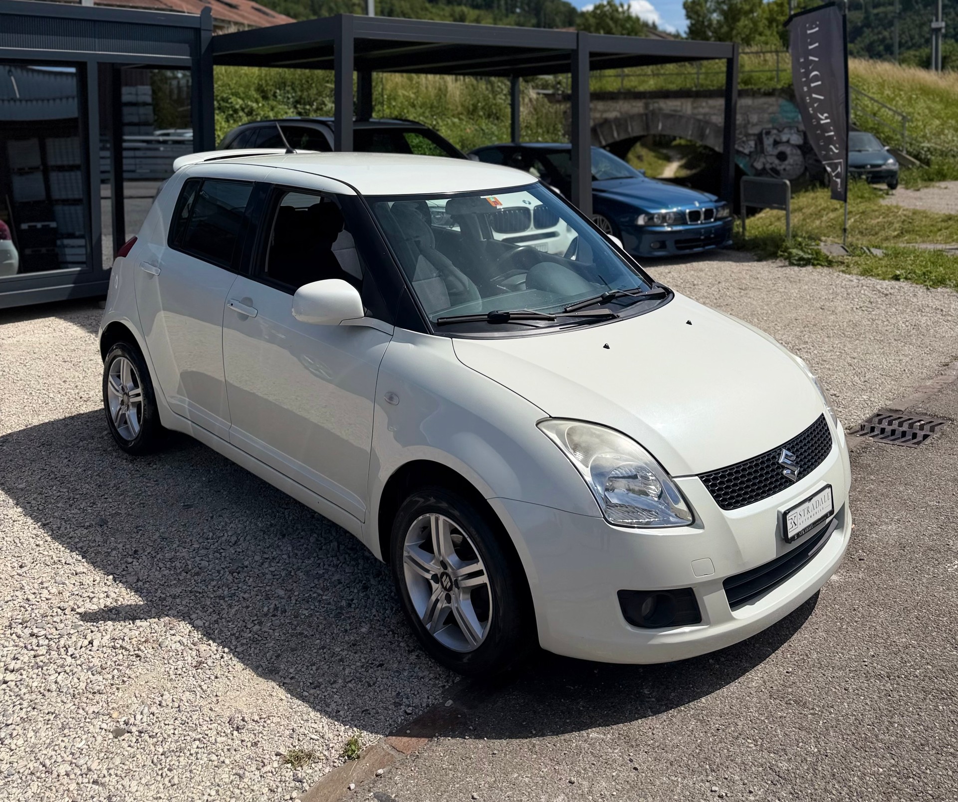 SUZUKI Swift 1.3i 16V GL Top**4x4**Frisch ab MFK**Garantie✅**-image-2