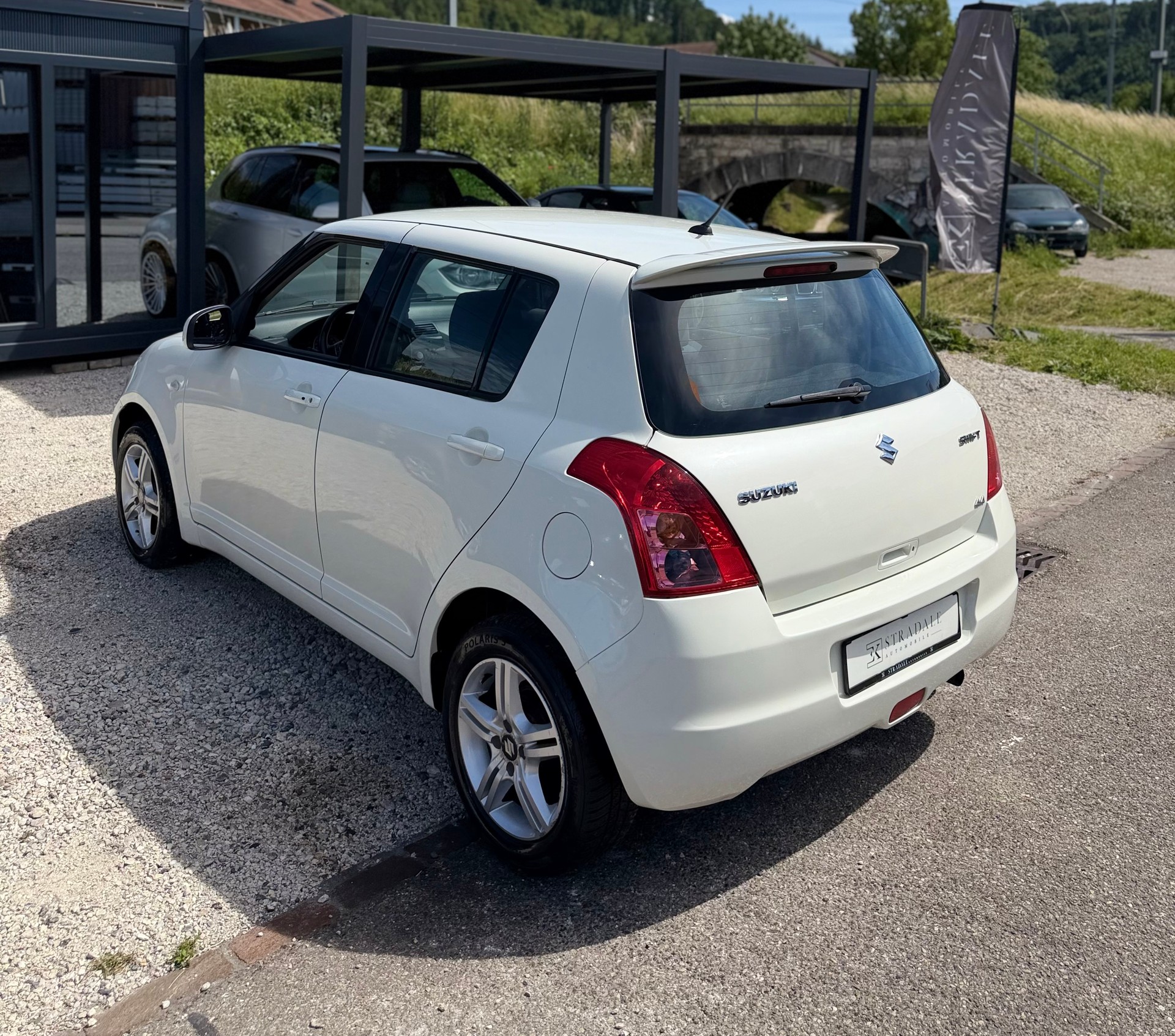 SUZUKI Swift 1.3i 16V GL Top**4x4**Frisch ab MFK**Garantie✅**-image-4