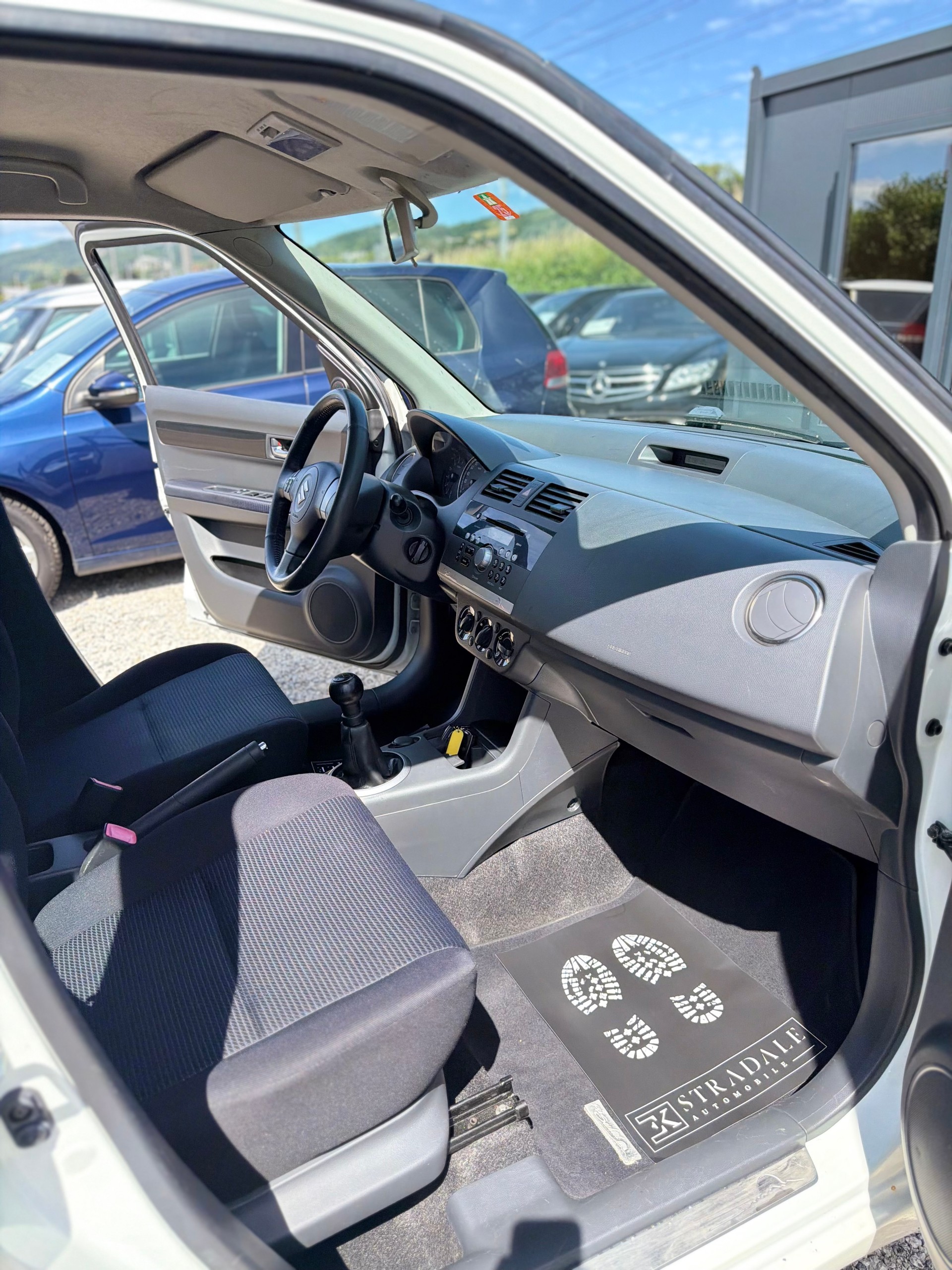SUZUKI Swift 1.3i 16V GL Top**4x4**Frisch ab MFK**Garantie✅**-image-12