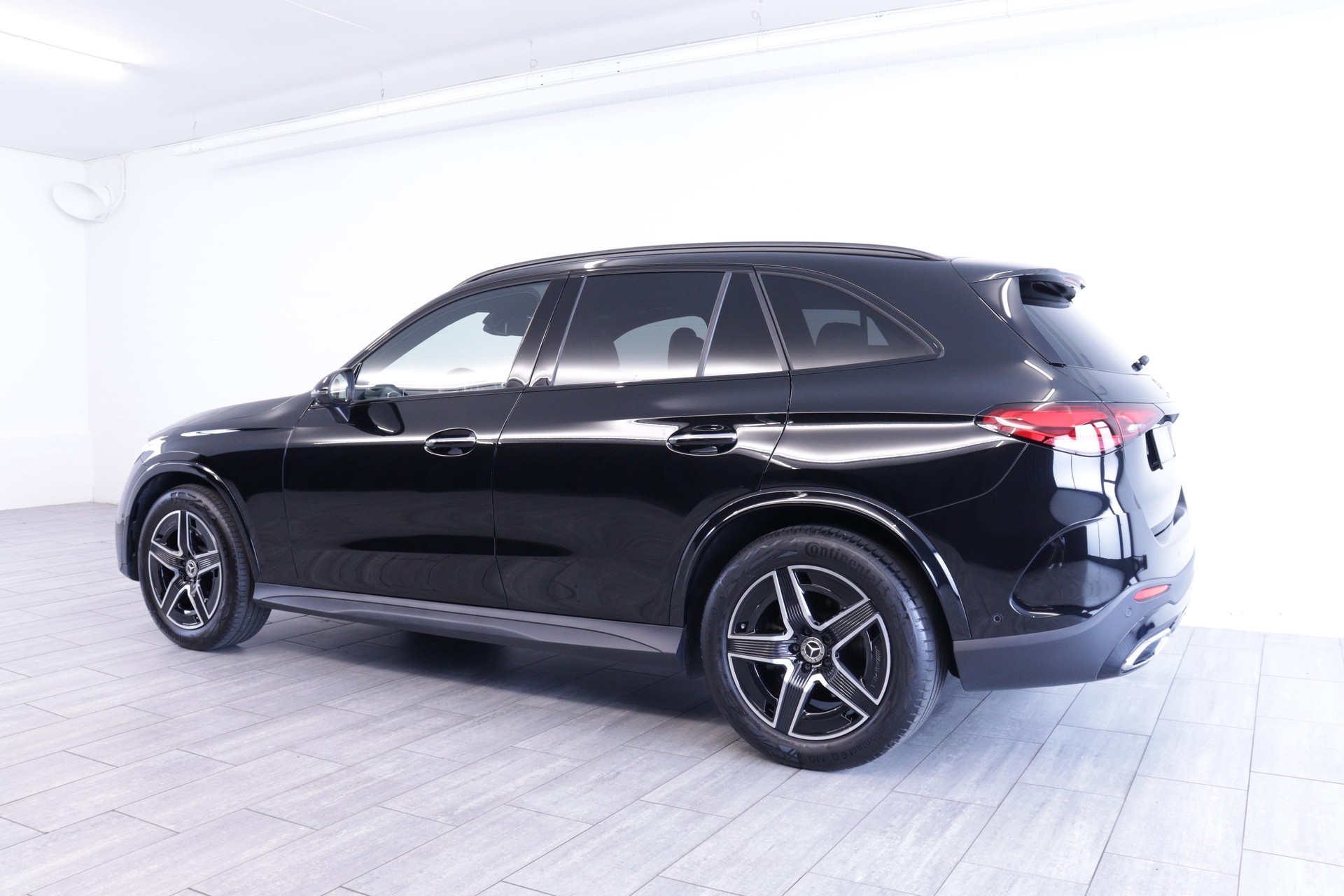 MERCEDES-BENZ GLC-Klasse X254 GLC 200 AMG Line 4matic-image-2