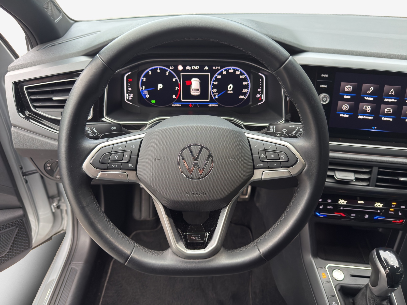 VW Taigo 1.5 TSI R-Line DSG-image-9