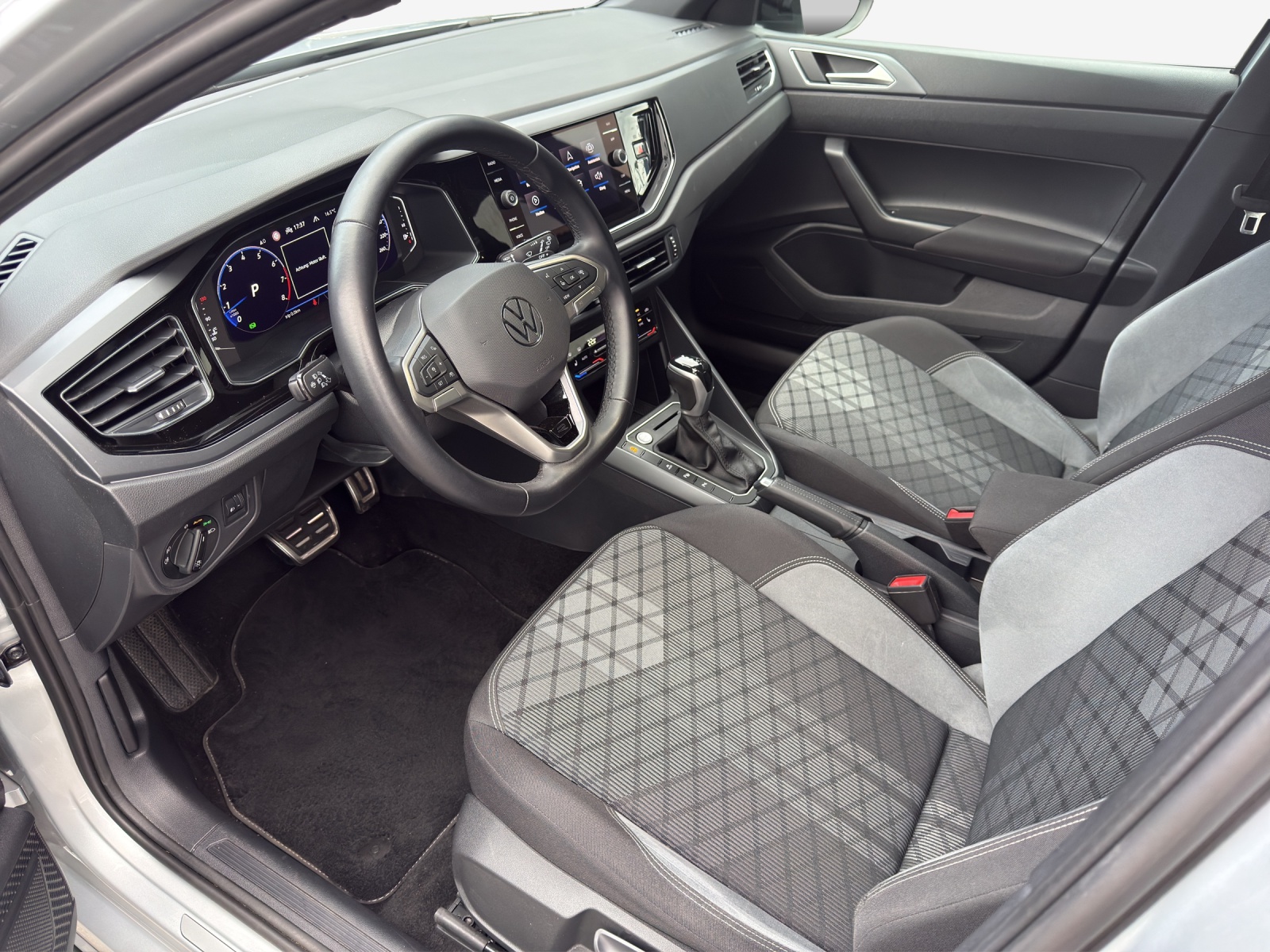 VW Taigo 1.5 TSI R-Line DSG-image-7