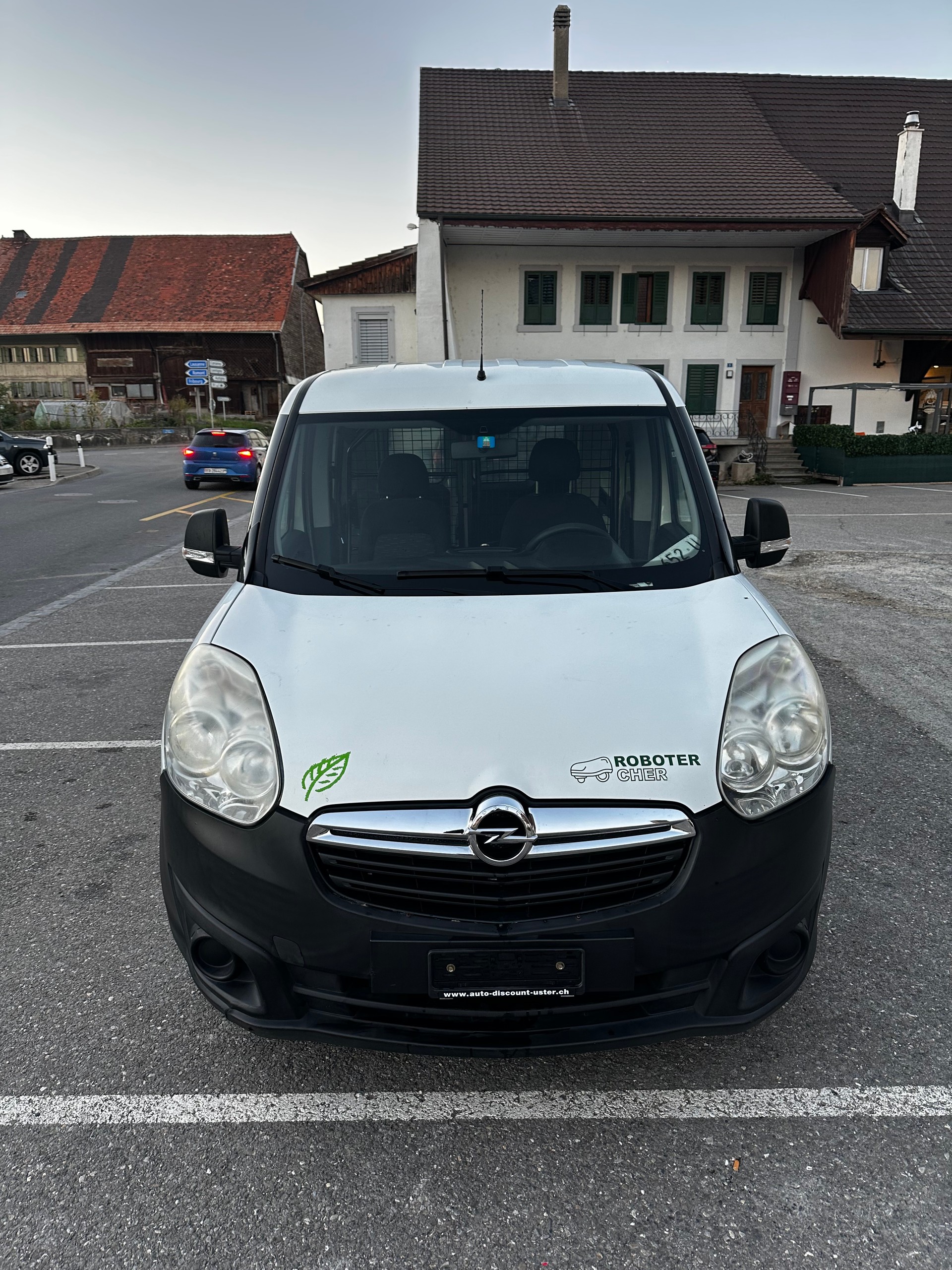 OPEL Combo 1.4 CNG Turbo ecoFLEX 2.4 L1H1-image-0